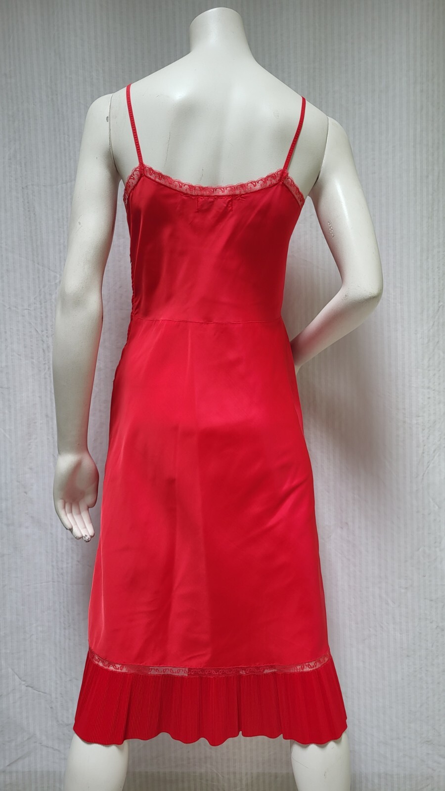 Vintage 40/50s BARBIZON Tafredda Red Full Slip Lingerie Micro Pleats- Size S/M