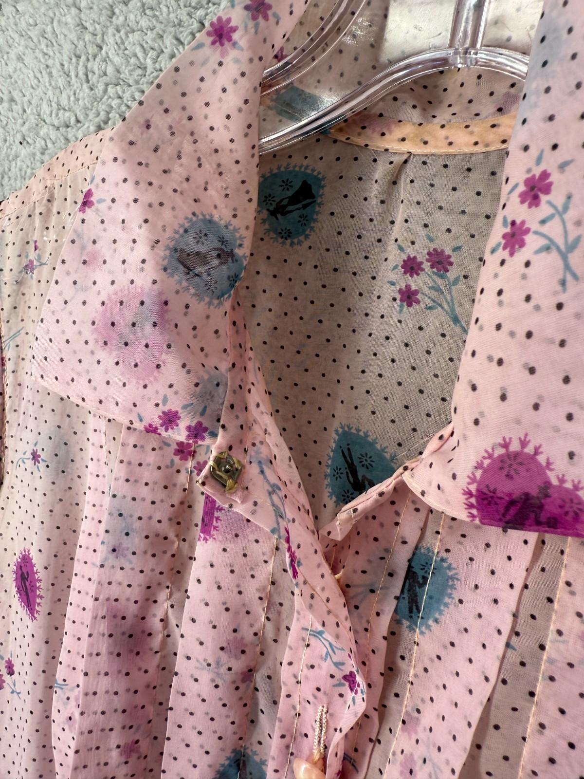 Vintage 30’s Shirt Dress Size M Button Front Casual Sheer Heart Motif Collared
