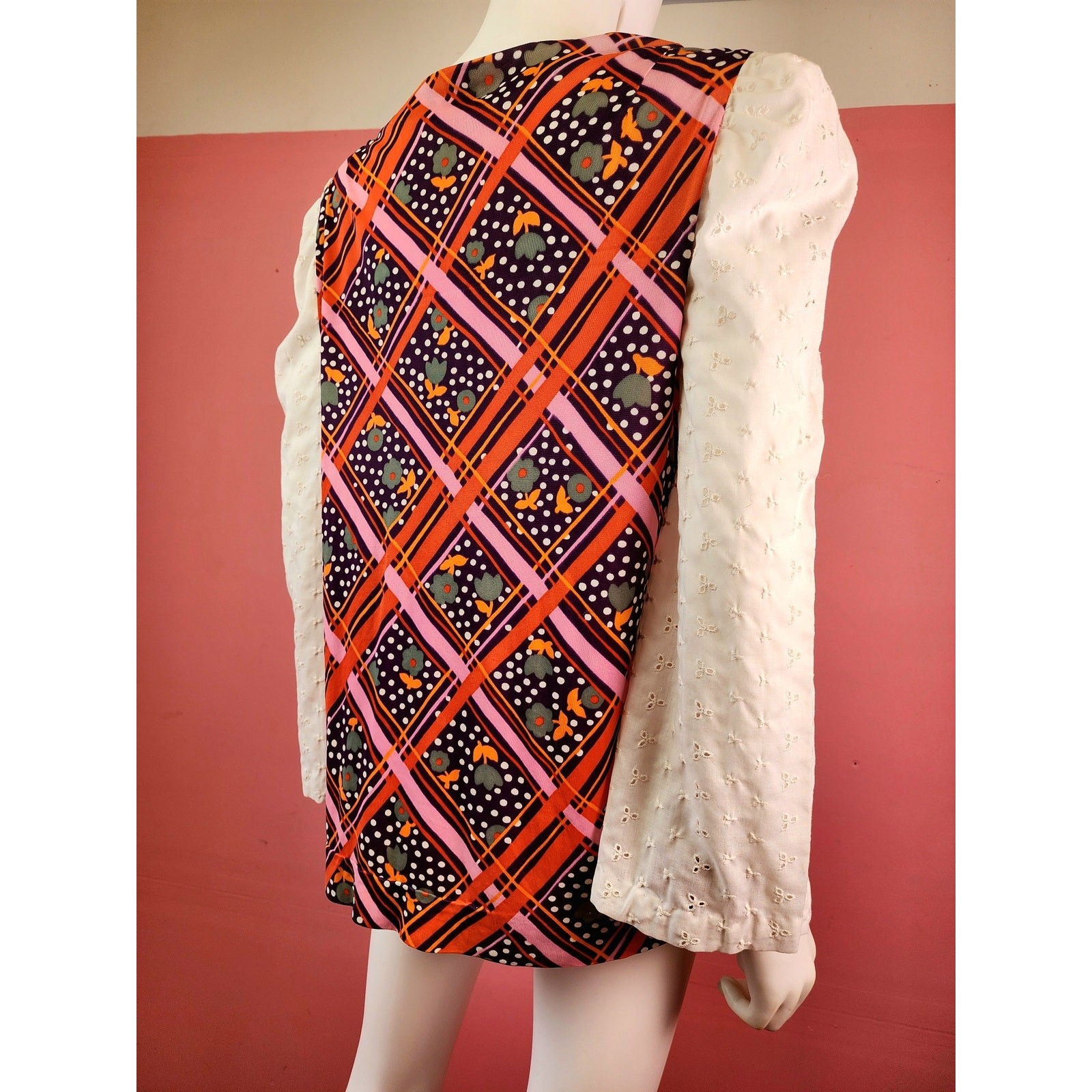 Vintage 1970’s Purple Psychedelic Boho Lace Eyelet Bell Sleeve Top