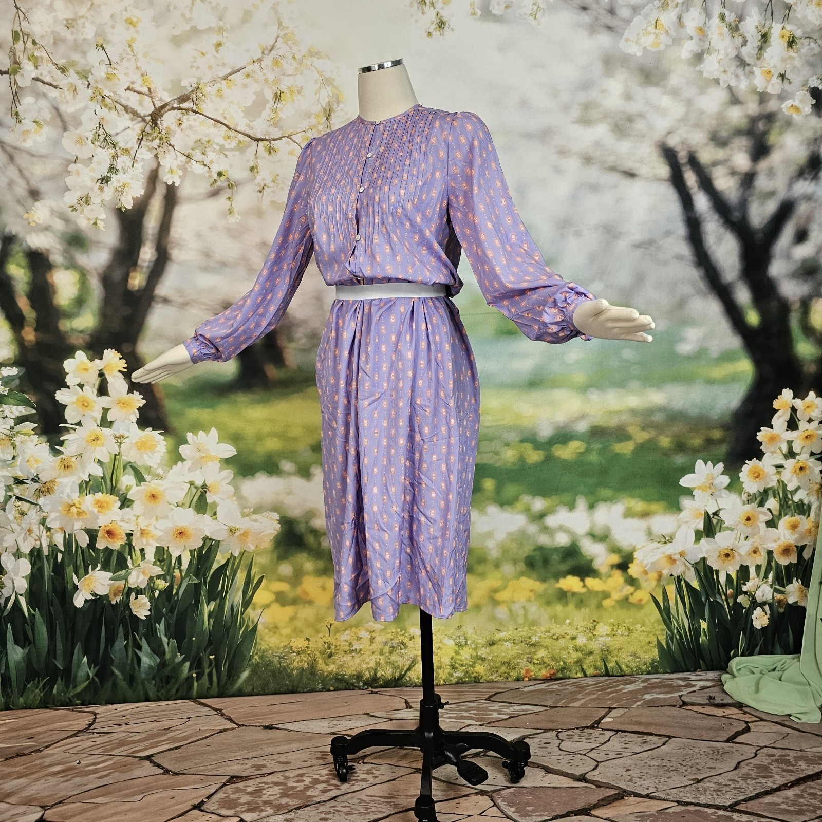 Vintage 1980’s Dress Lilac Purple Print Long Sleeve Silky Retro Button Front
