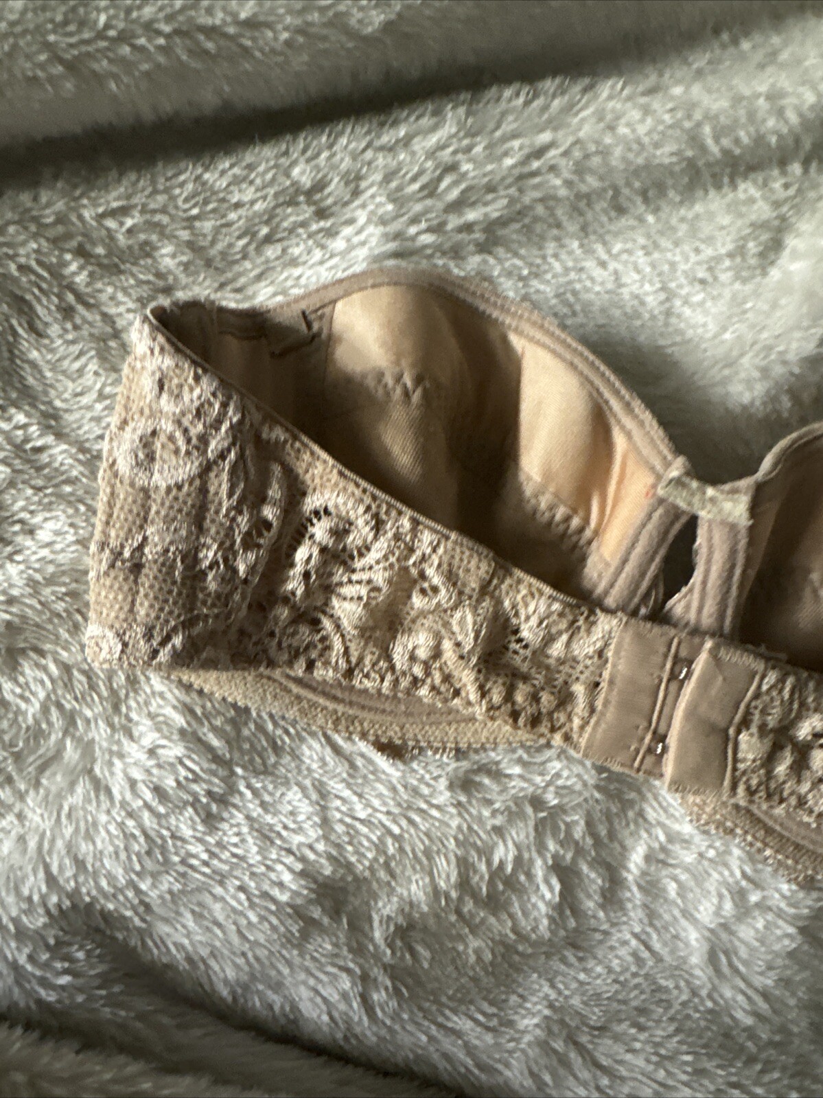 Vintage Warners Strapless Underwire Beige lace Sides Bra 30B