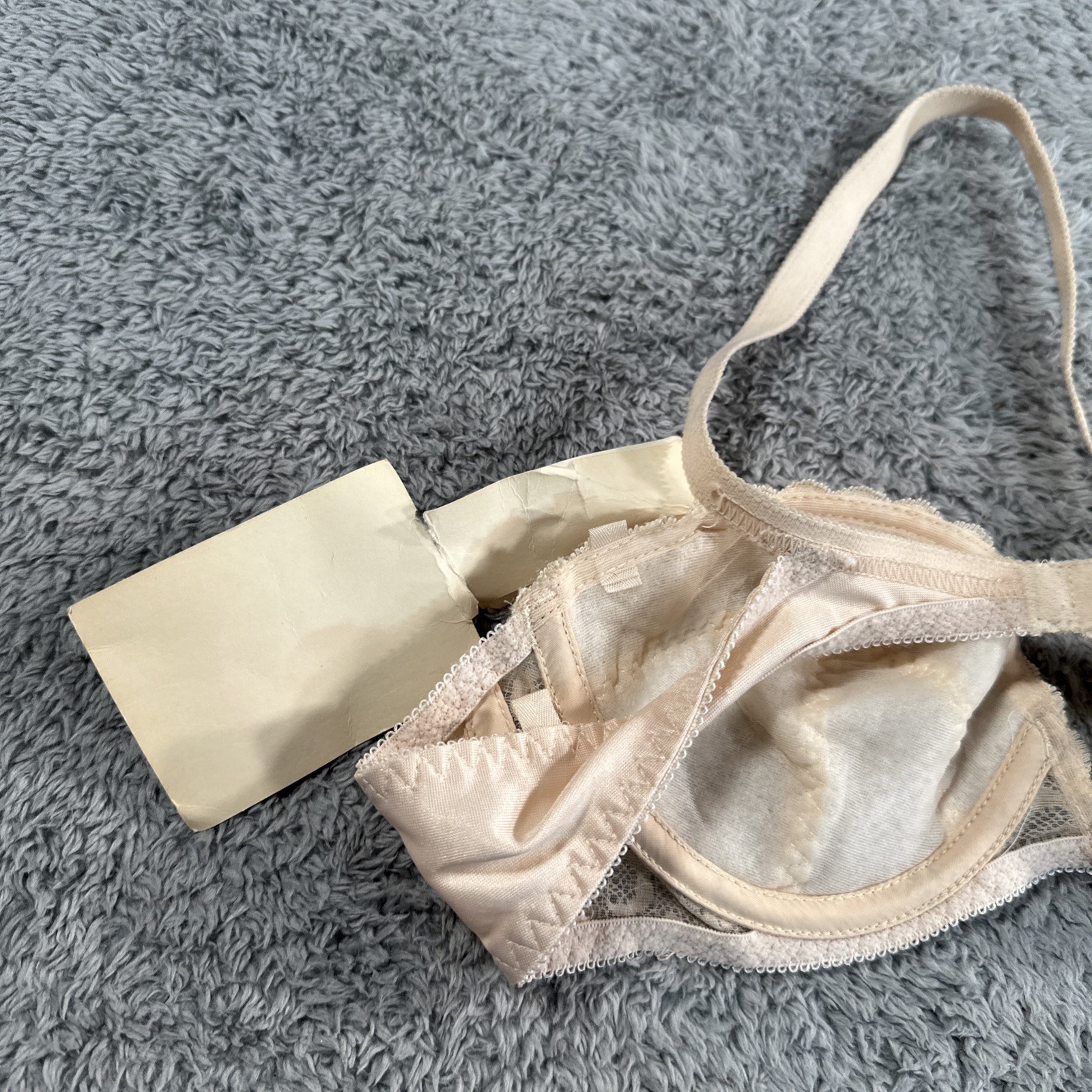 Vintage Carnival Bra – 36 A The Push Up Lace Nylon Beige 1970s Pearls
