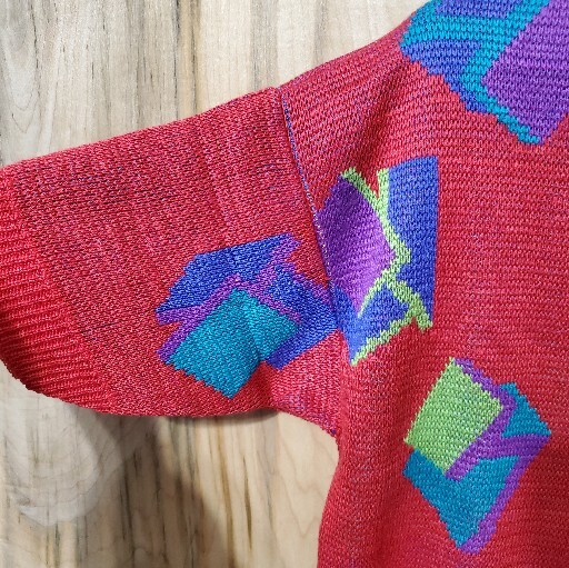 Santa Cruz Womens Vintage 80s Red Multicolor Mockneck Crop Sweater Sz Large NWT