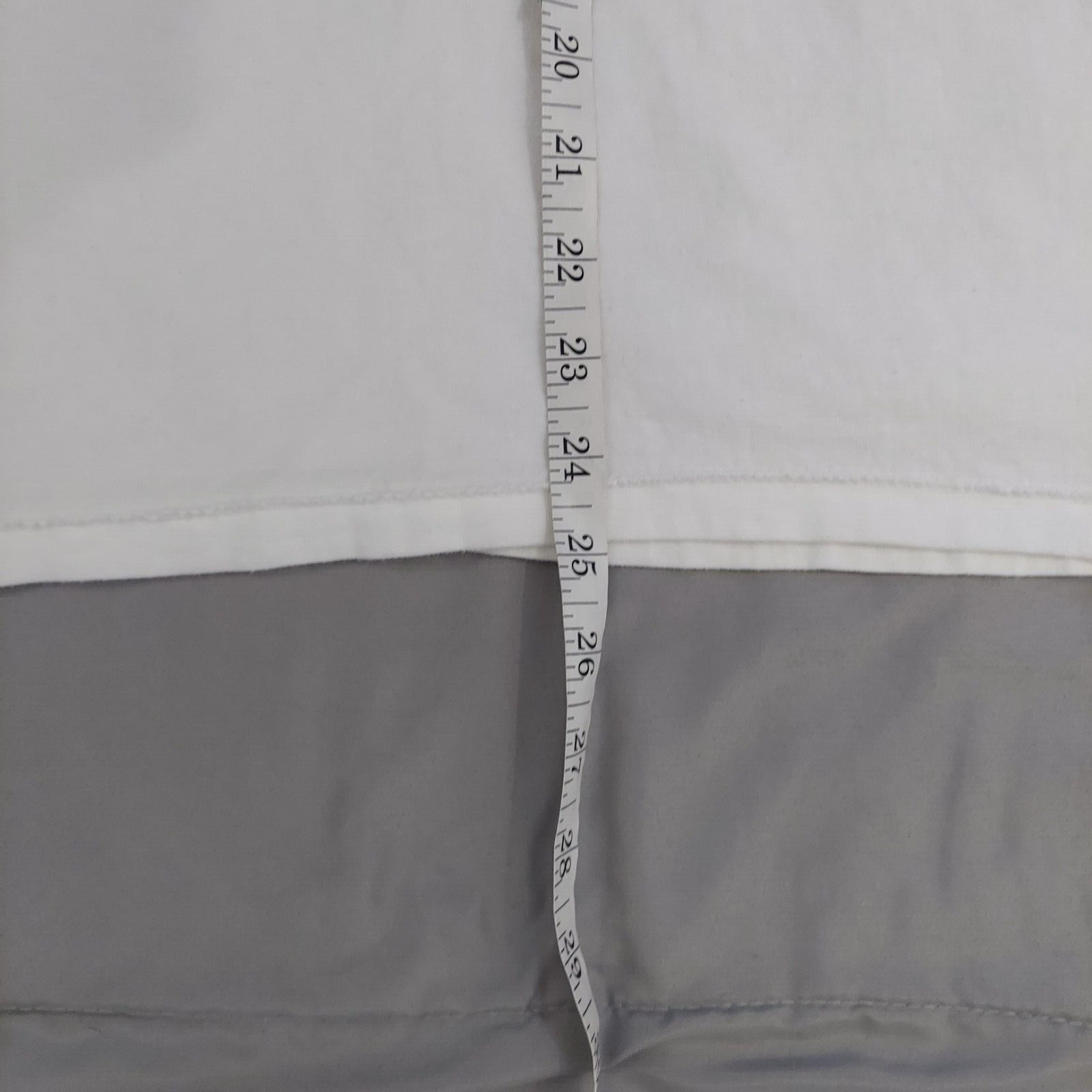 Vintage 90s Discoveries By Natalie Embroidered Golf T-Shirt White Gold USA L