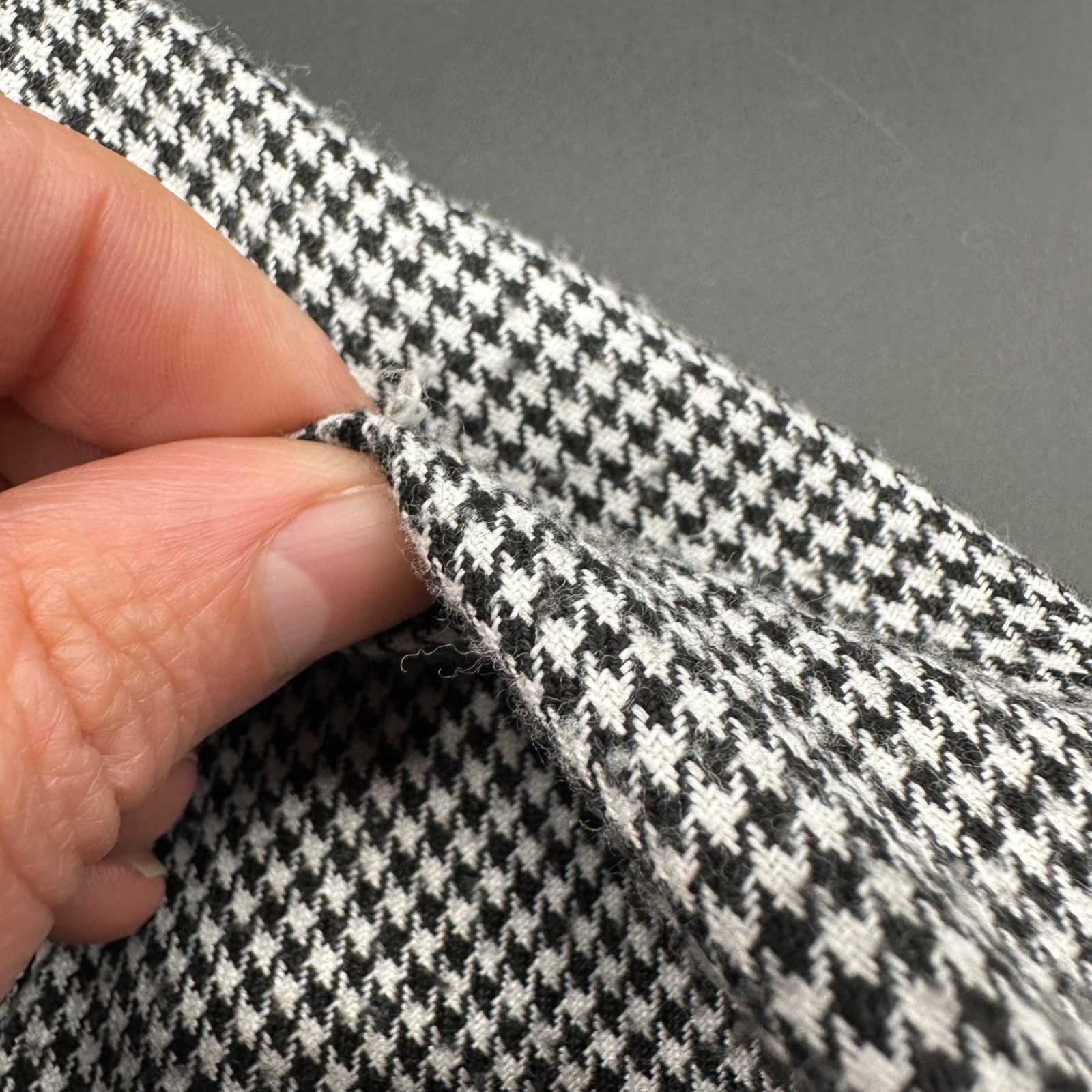 Vintage Houndstooth Skirt Elastic Waist Black White Pockets BonWorth 1990s