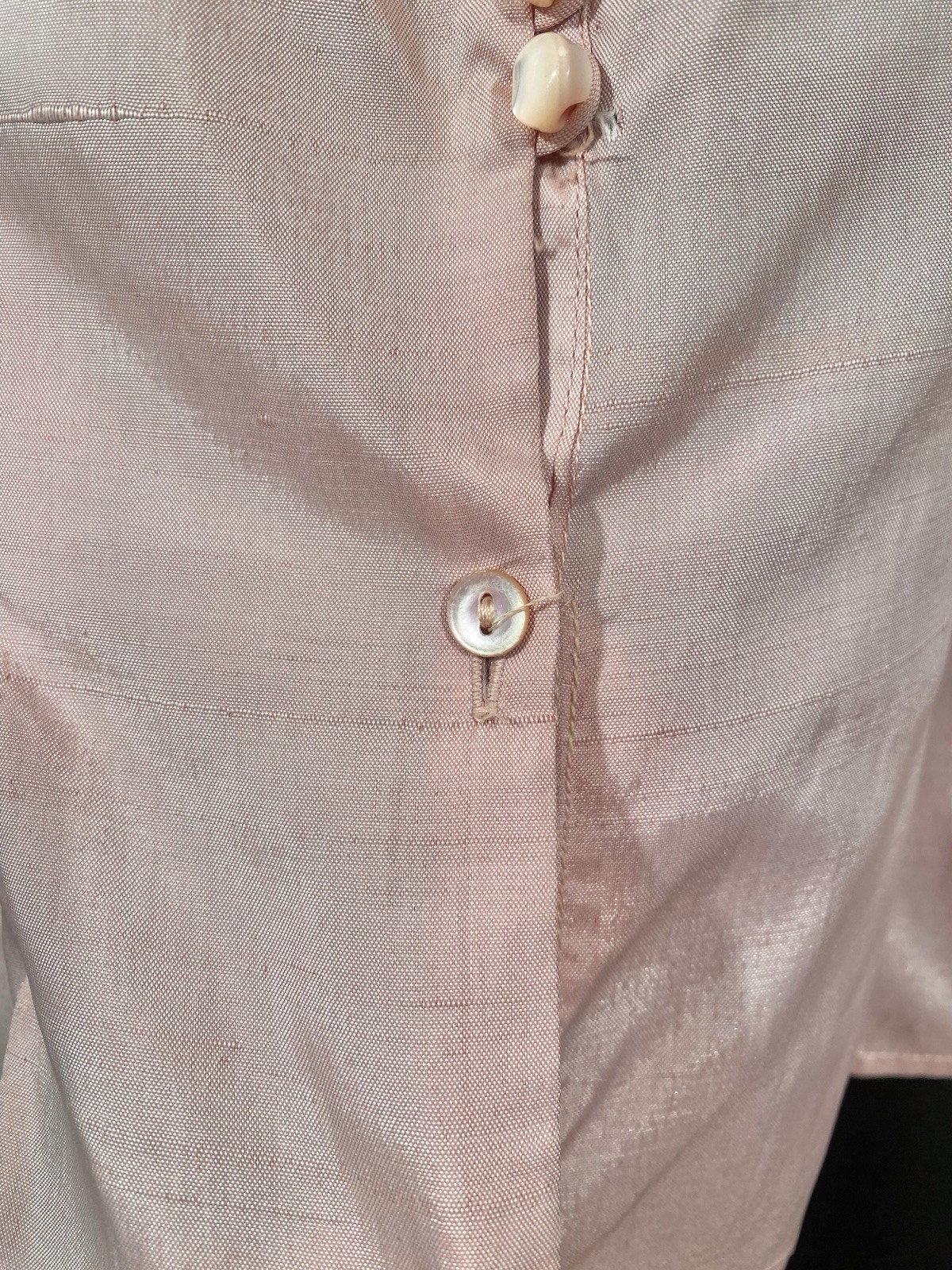 Vintage 1940s 1950s STUNNING BLOUSE Pink Silk Pleated Collar Cuffs Glass Buttons
