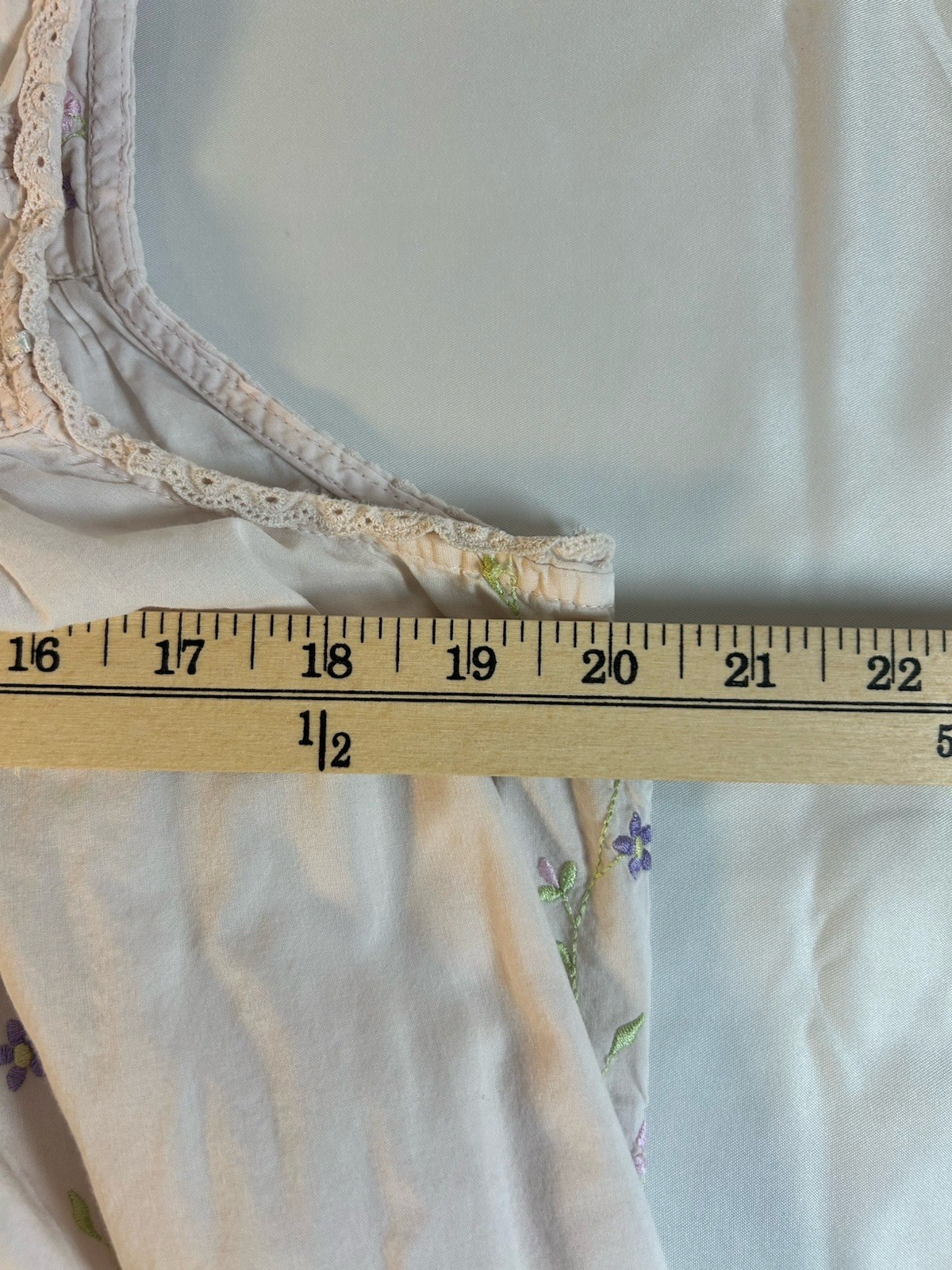 Vintage Adonna LightPink Flowers Ruffle trim Nightgown Size L 100% Cotton Gown