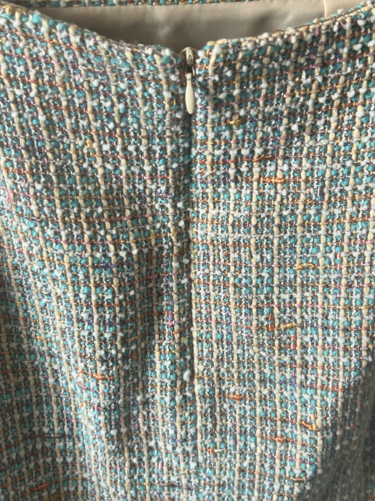 Vintage Jones New York Mint Blazer and Skirt Set. Size 6/8