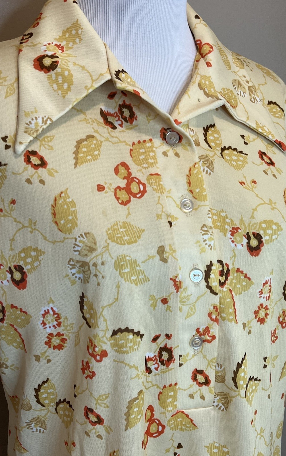 Vtg 70s Knit Polyester Short Sleeve Button Up Pointed Collar Floral Retro Size L