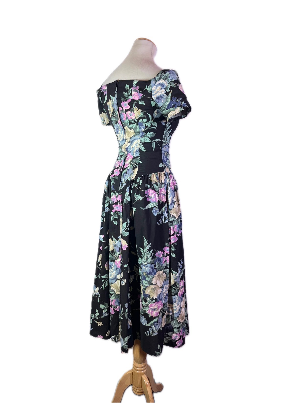 Vintage 1980s Byer Too! Size 5 Black Floral Tea Dress Off-the-Shoulder V-Waist