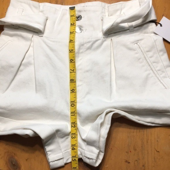 Forever 21 Summer Chic White Paperbag Denim Shorts Belted Pleated Front NWT