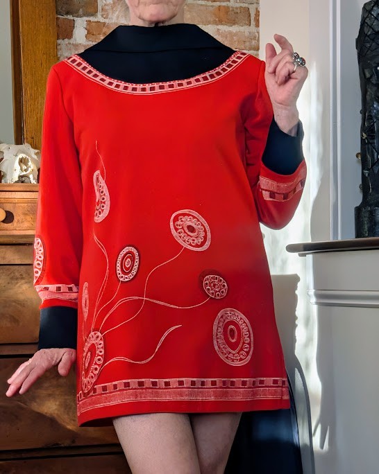 Very Mod Vnt 60s Mini Dress Crepe Knit Poly W Well Placed Unique Fabric Detail