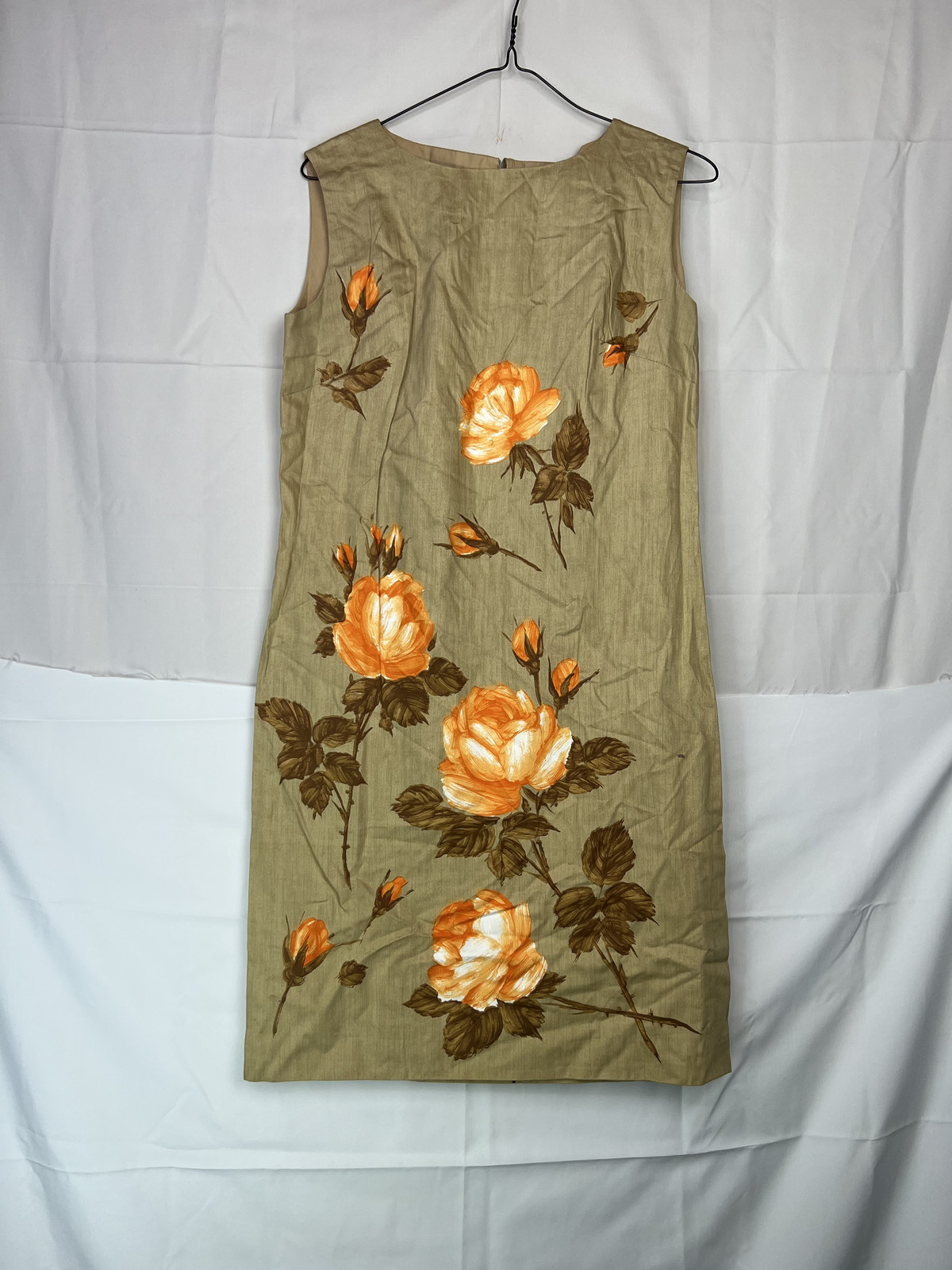 Vintage 1960s Sleeveless Shift Dress – Tan with Large Orange Rose Floral Print