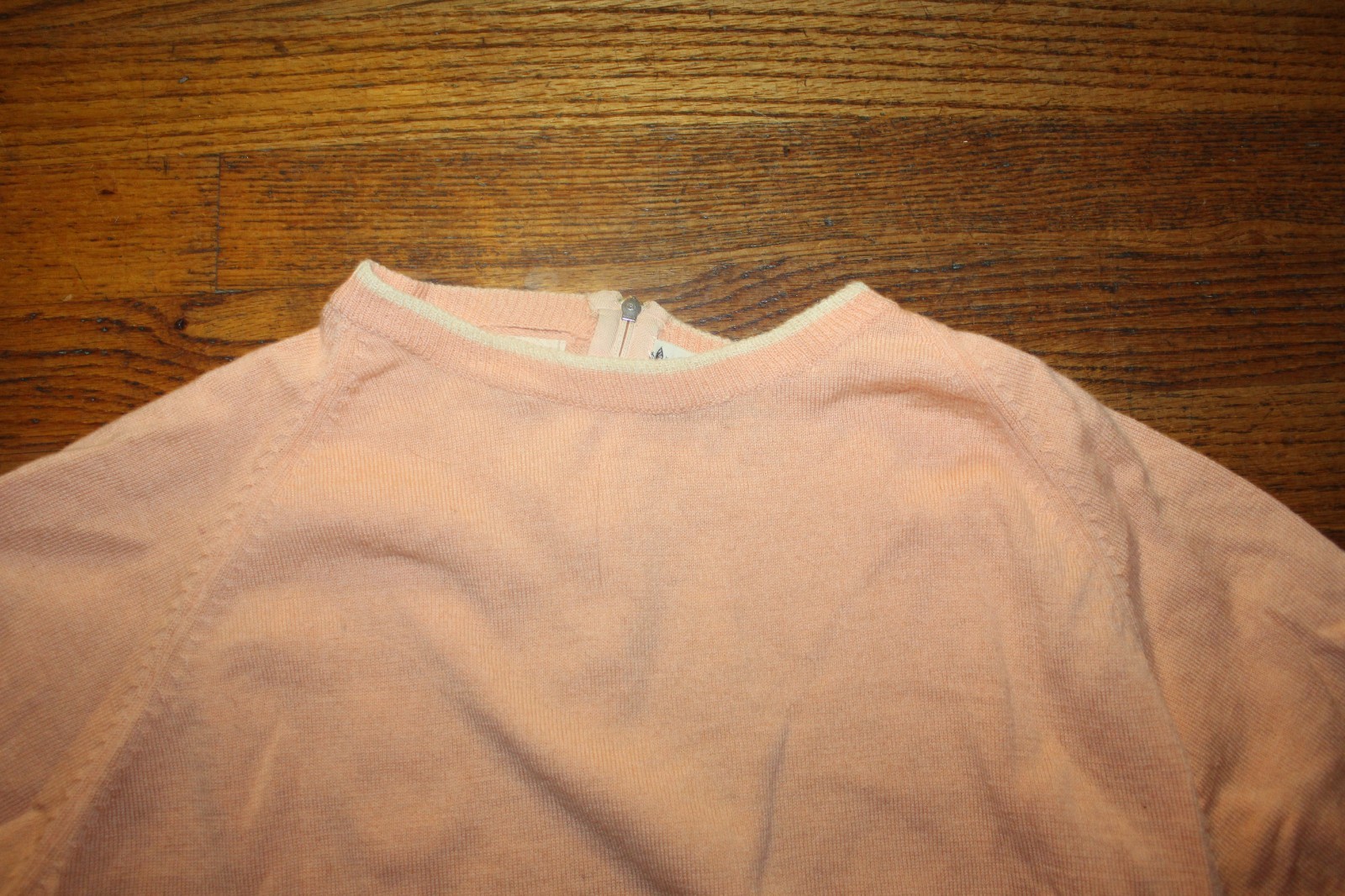 Vintage 1960s Full Fashioned Macy’s Coral Peach Pink Wool Knitted Jumper Top