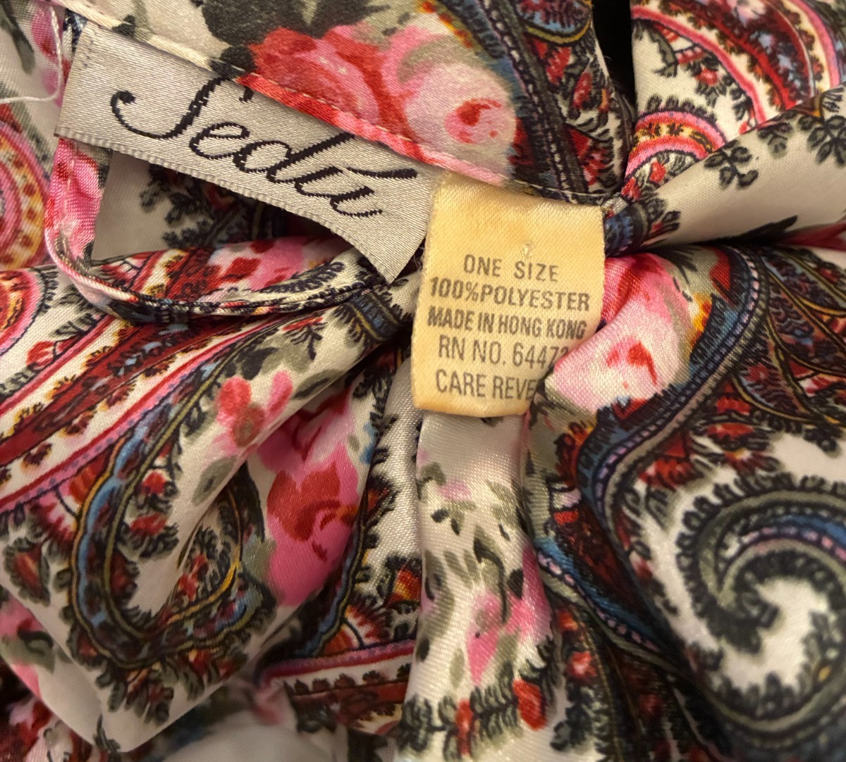 Vintage 80s SEDU PAISLEY SHORT ROBE One Size Large KIMONO Wrap Pink Sash Belted
