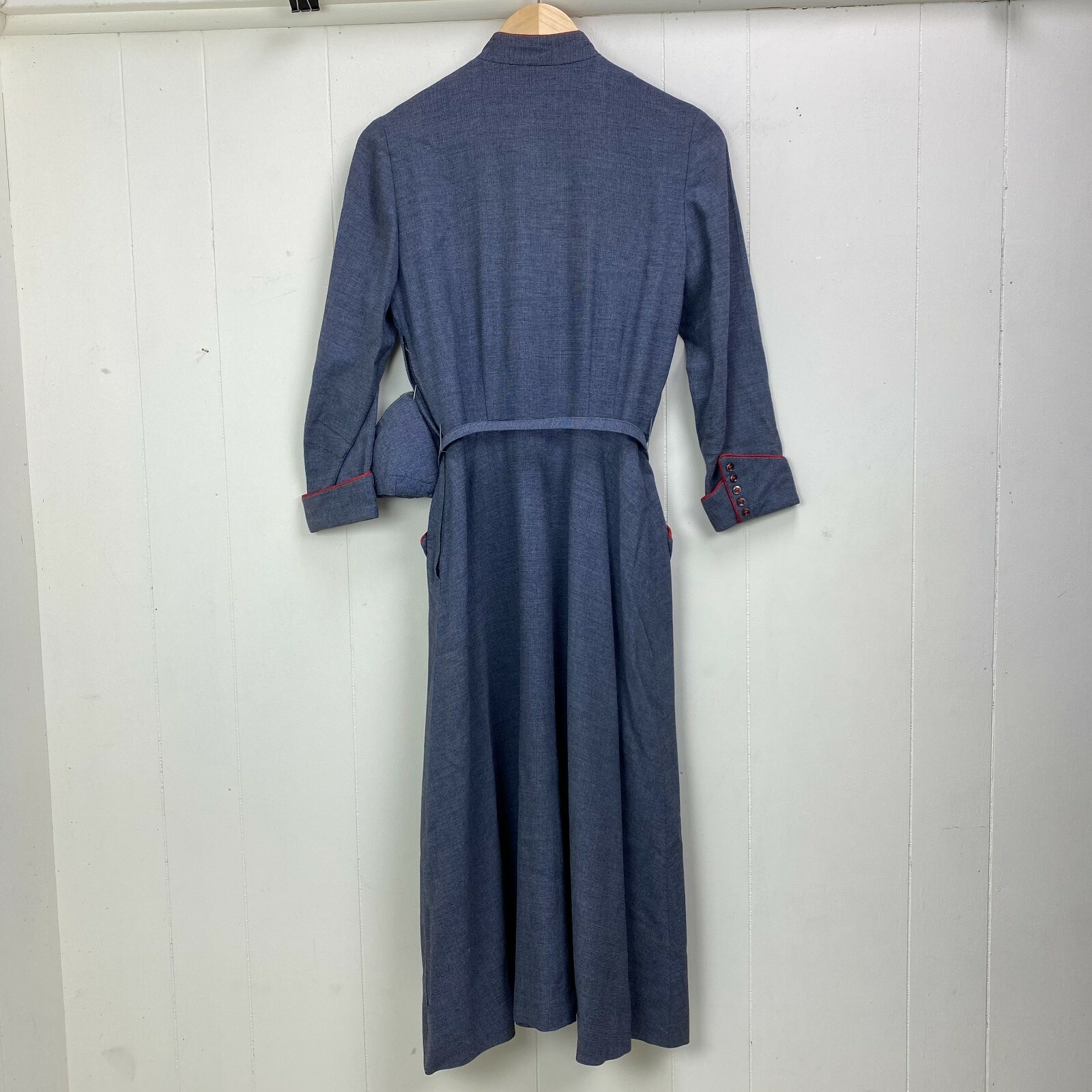 Vintage 40s 50s Paul Sachs Bluish Gray Dress w/ Red Trim Belted Pockets Size 6