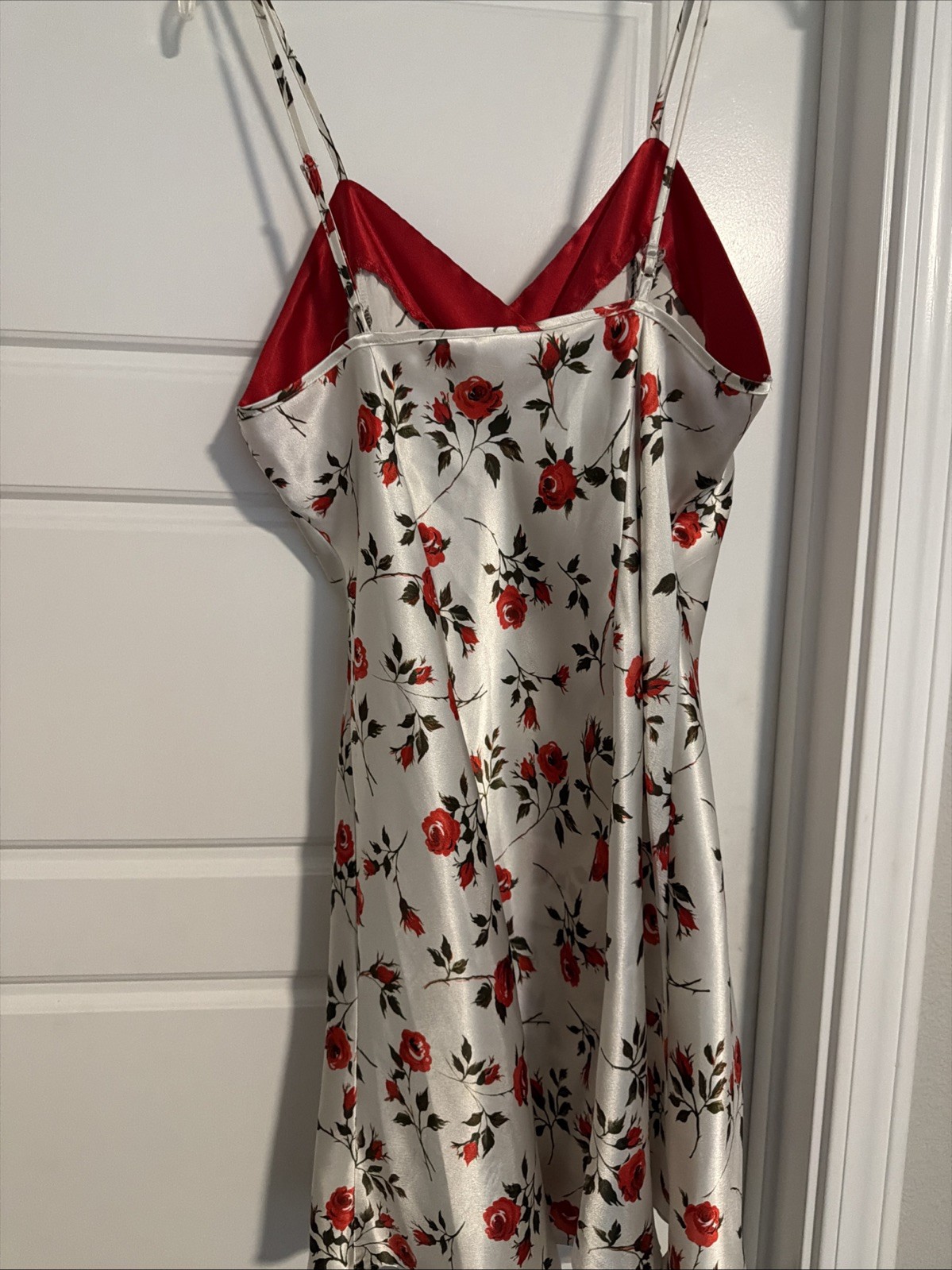 Vintage 90s Kathy Ireland Intimates Lingerie Nightie Satin Nightgown Sz S Roses