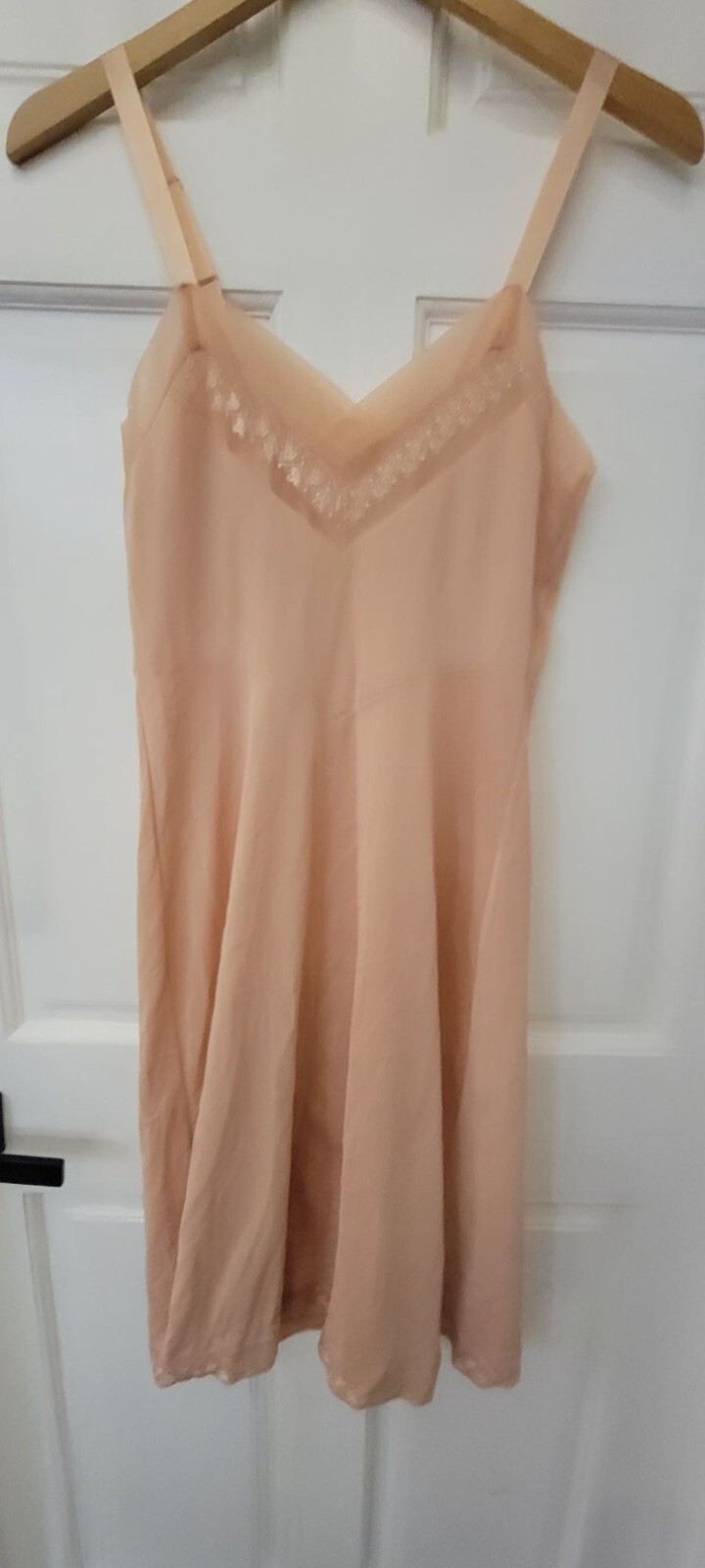 Peach Luxite by Kayser Embroidered Slip Vintage size 34