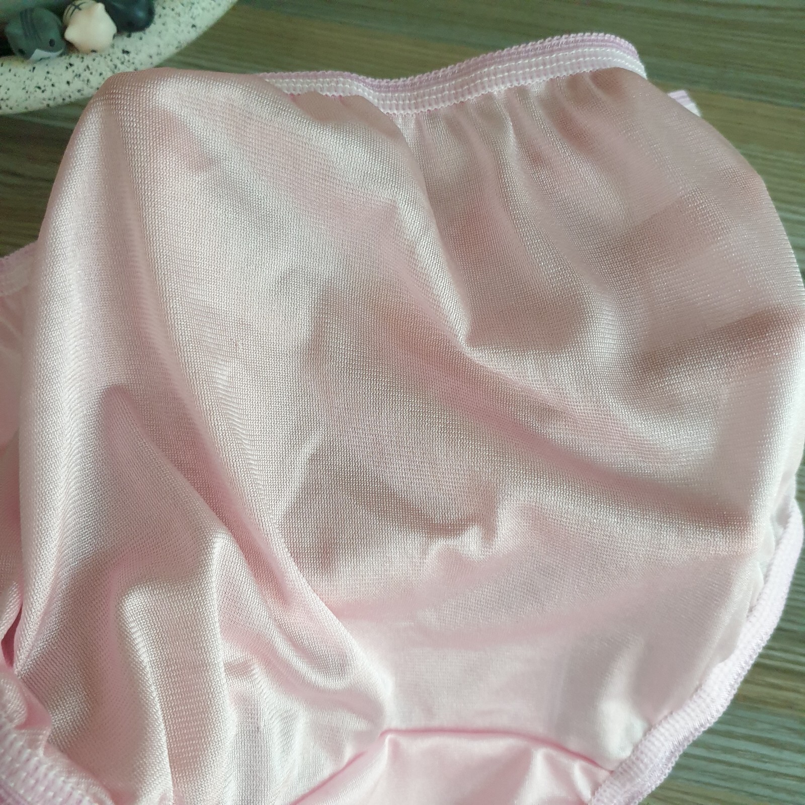 Vintage Silky Nylon Panties Sheer Pink Bikini Soft Brief Size 7-8 Hip 38-42″