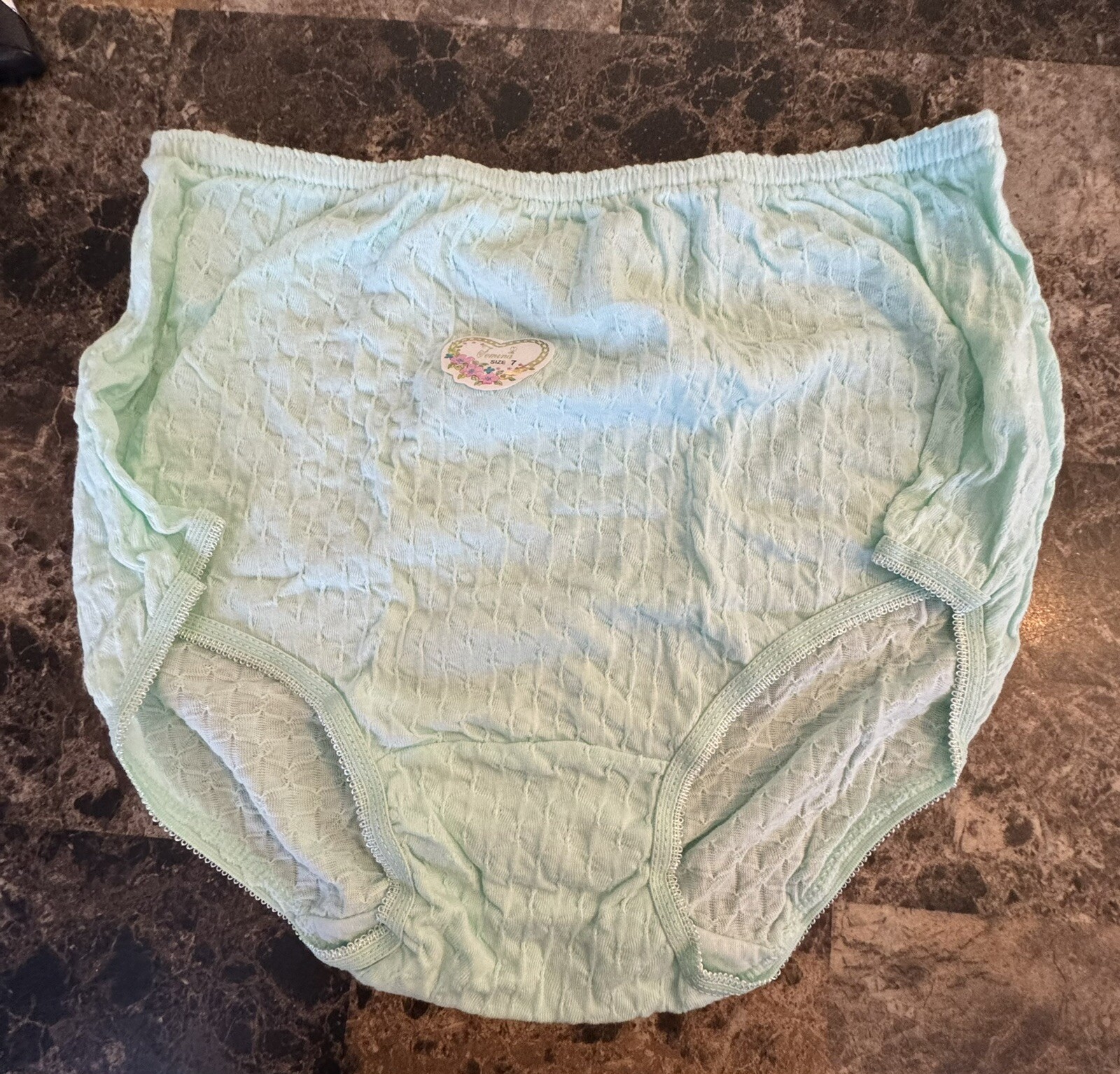VINTAGE FEMINA COTTON / POLYESTER GRANNY PANTY! SIZE 7 NEW! GREEN