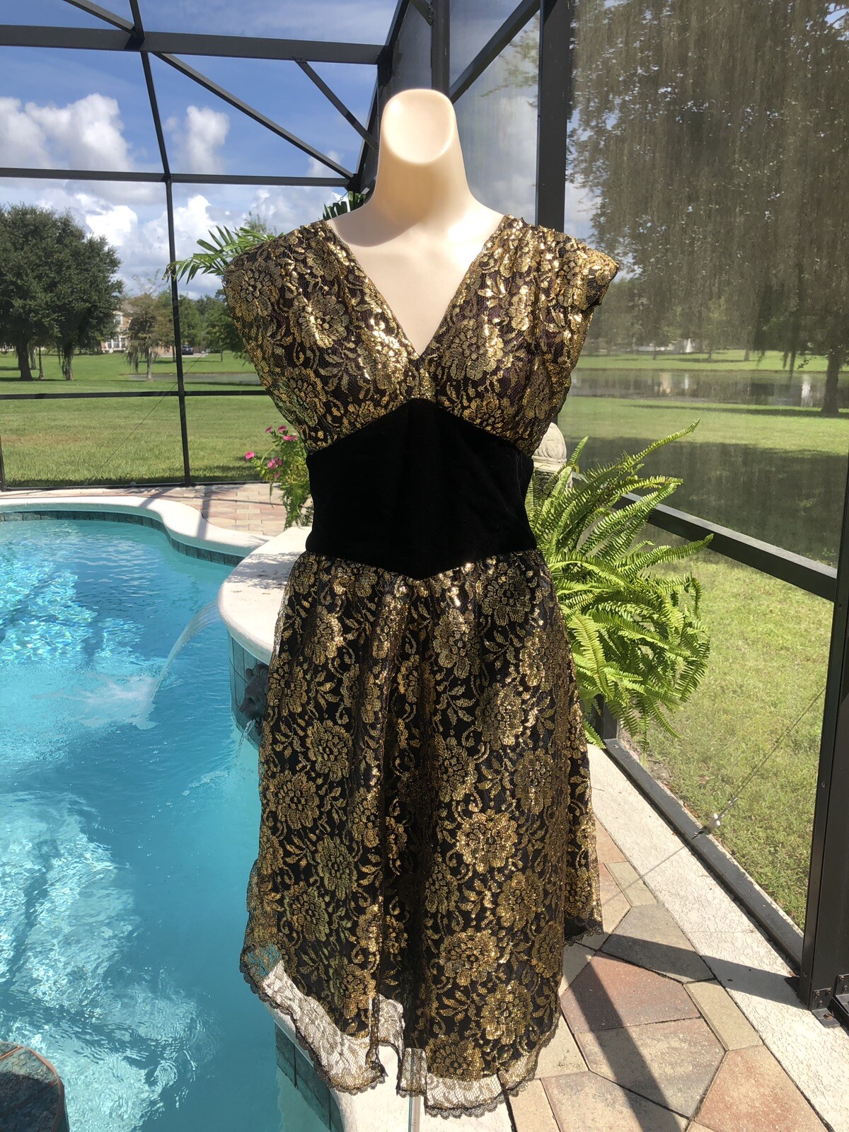 ✨True Vintage Metallic Gold Lace Black Velvet Waist 80s New Leaf by Samir Dress✨