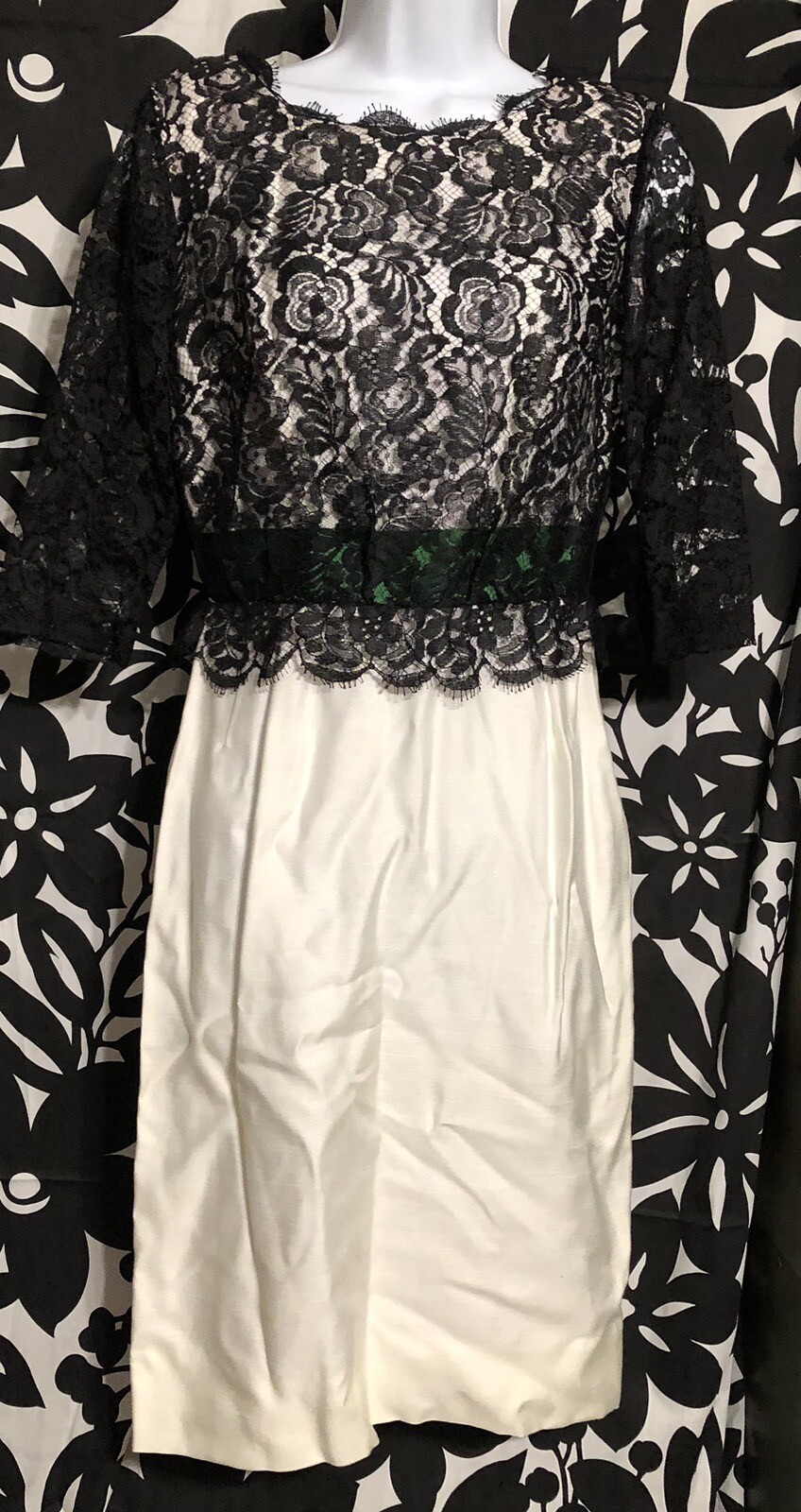 EUC Vintage 1960s Stephen O Grady Eyelash Lace Cocktail Dress