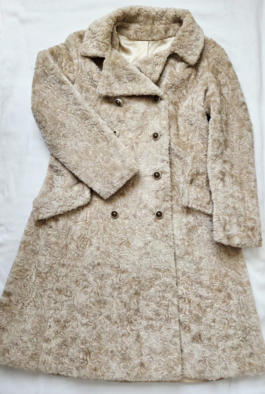 Bagdad By Career Original 1960’S Faux Curly Lambs Fur Coat Women’s Ivory Color