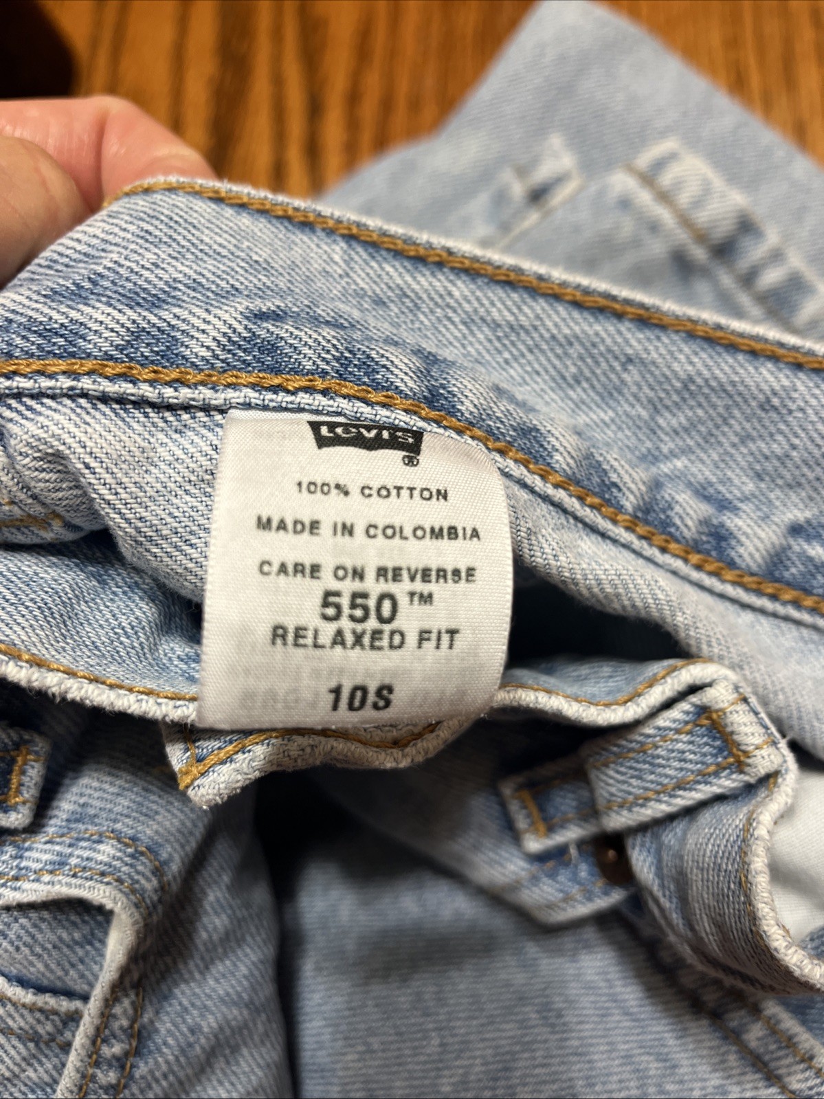 VINTAGE Levis 550 Jeans Womens 10S Blue Light Wash Relaxed Fit Denim