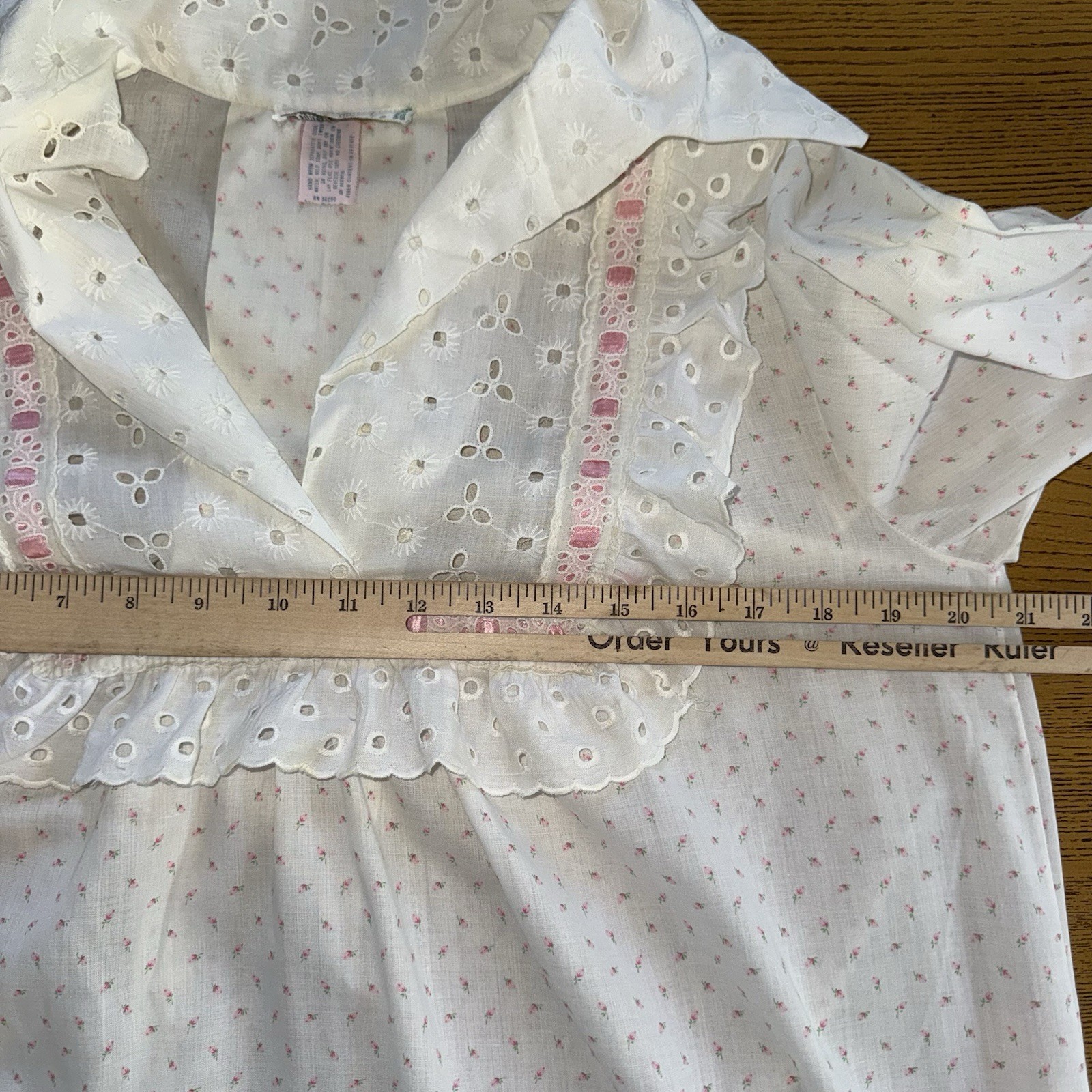 Vintage Eyelet Bib Rosebud Maxi Nightgown Pink Ribbon 1960’s Sz S/M Cottage Core