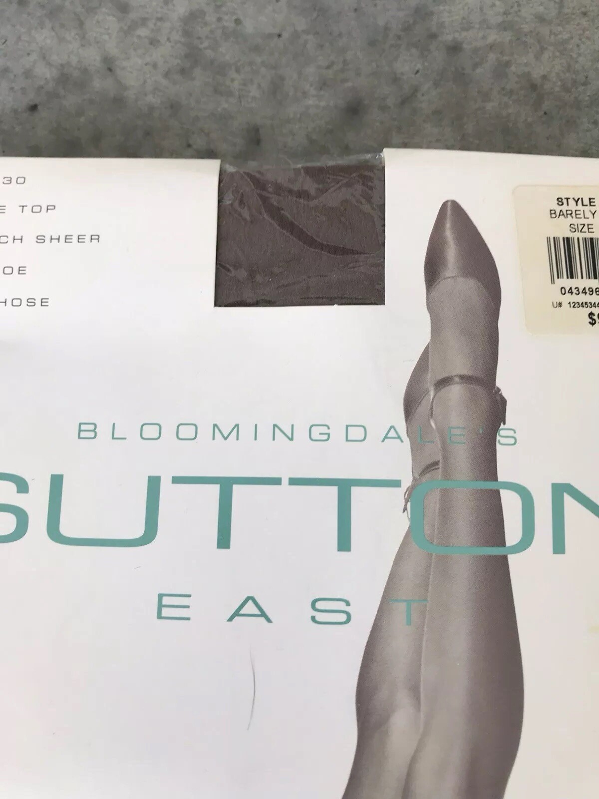 Bloomingdale’s Barley Taupe Style 30 Pantyhose Size A