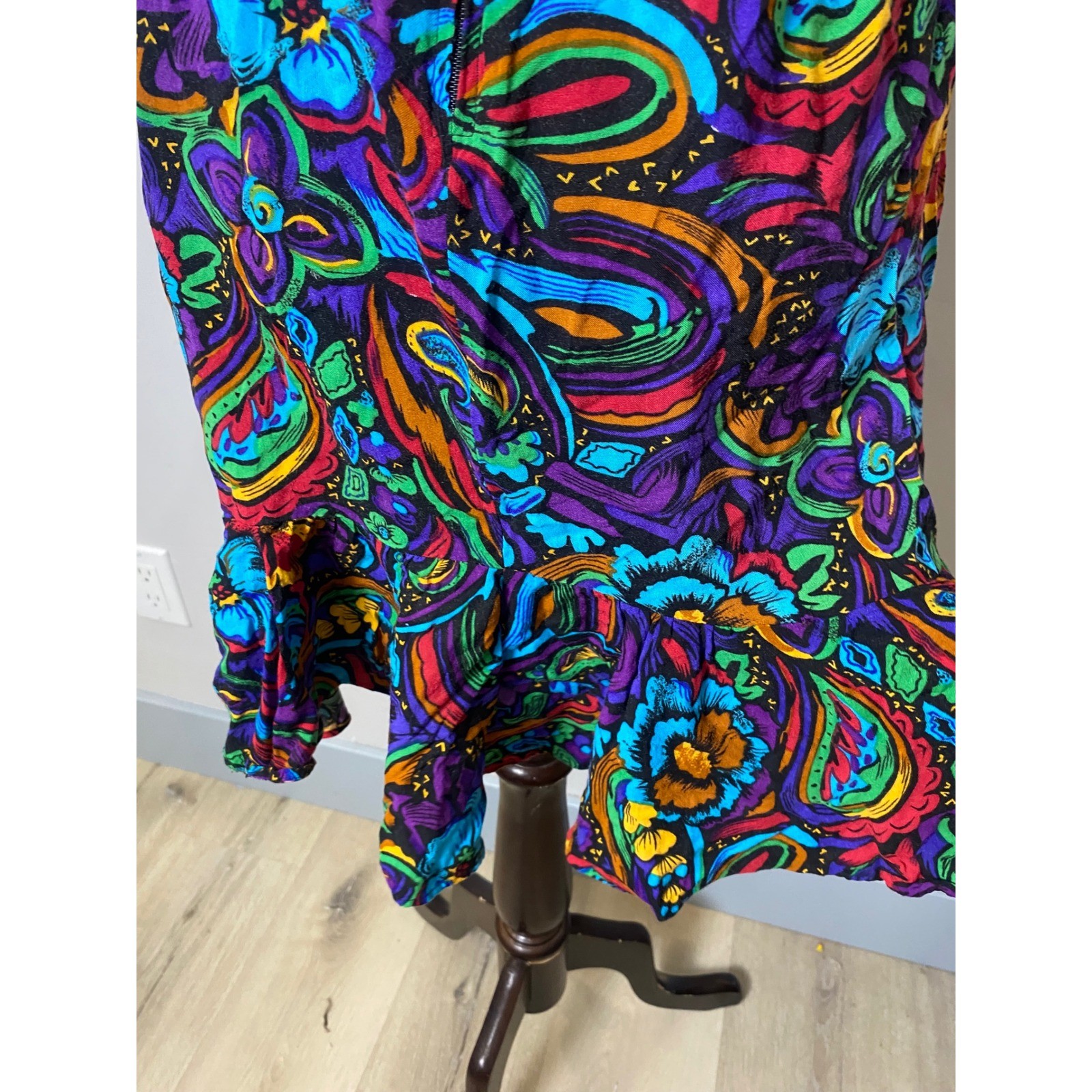 Vintage 90s Multi Color Floral Paisley Ruffle Hem Rayon Dress Party Summer