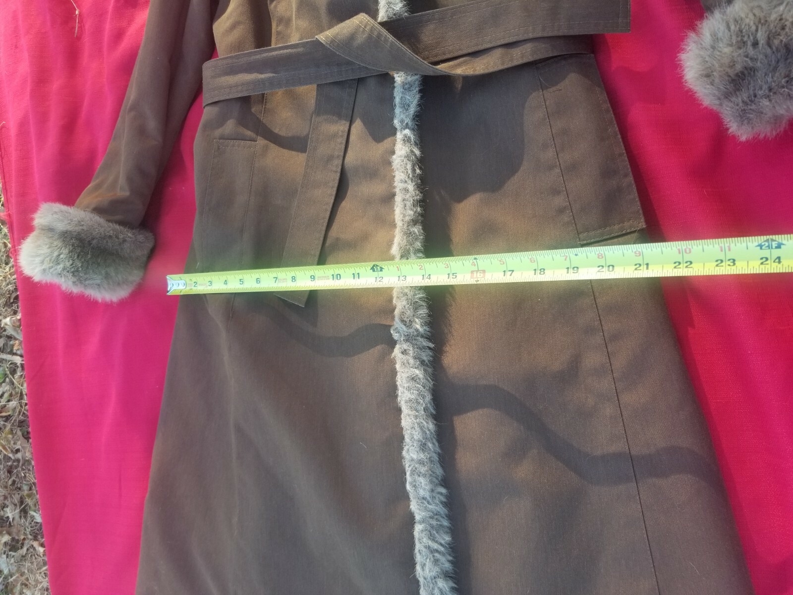 Vibtage 1970s Khaki brown trench robe coat faux fur lining hooded belted fits S