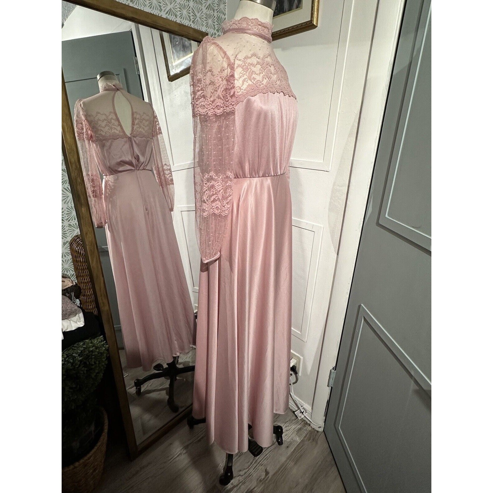 Vintage JcPenny Pink Lace Nightgown Romantic Maxi Sleepwear 1930s Cottagecore