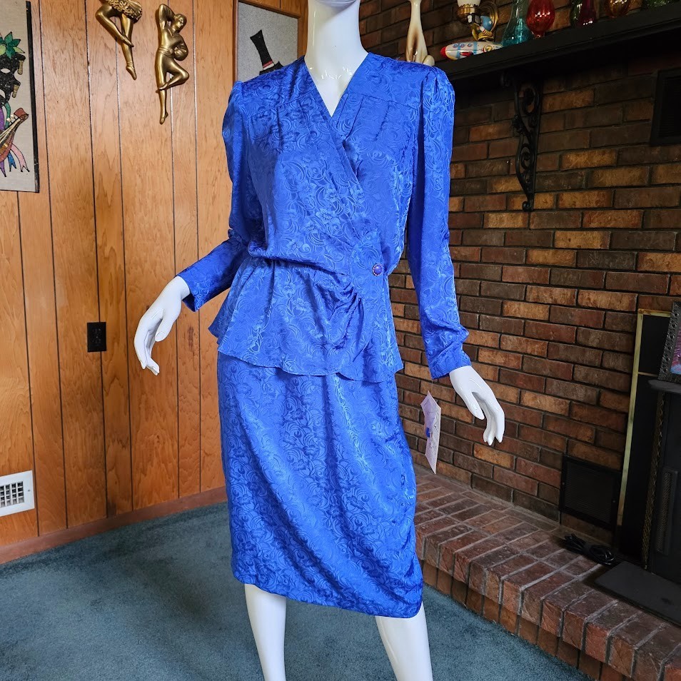 Vtg NOS 80s Sapphire Blue Jacquard Plunging Surplice Peplum Power Suit Dress M