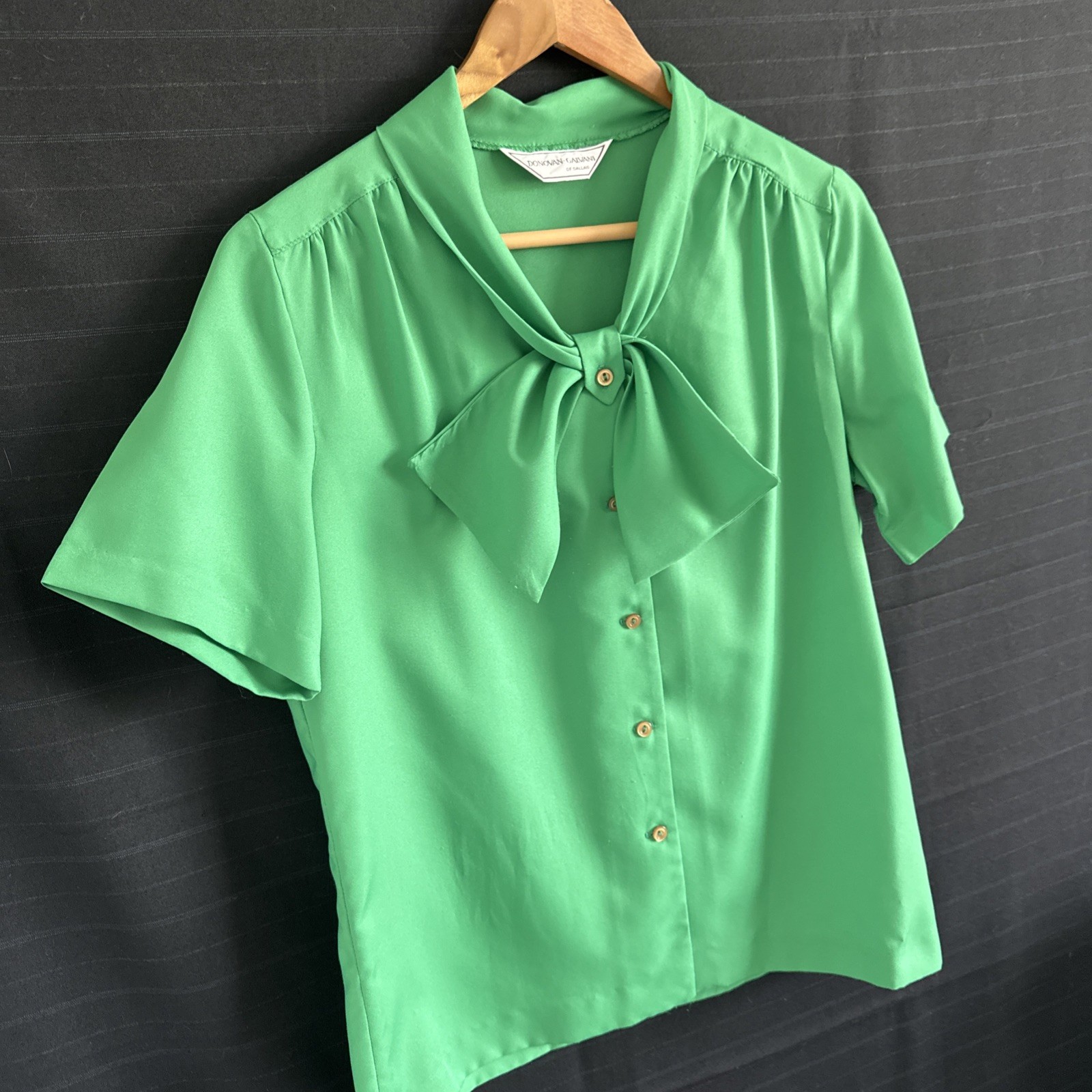 Donovan Galvani vintage green blouse 12 Retro Secretary Mod Academia Bow Front