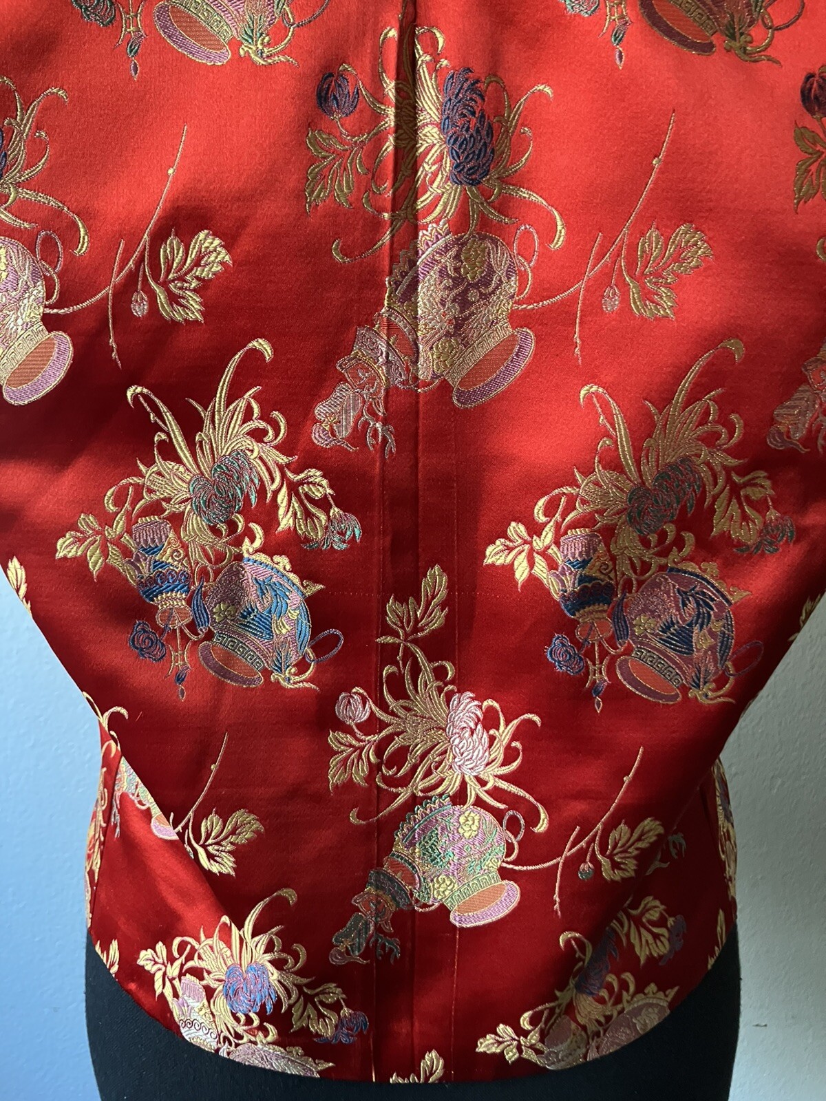 Vintage ’80s/’90s Asian-Inspired Red Brocade Button Up Vest Women’s Medium READ