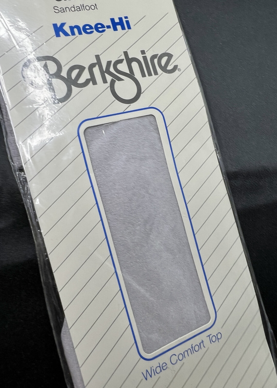 Vtg Berkshire Pale Gray Knee-Hi Sheer Stockings Sandalfoot 1985 Womens Sz 8.5-11