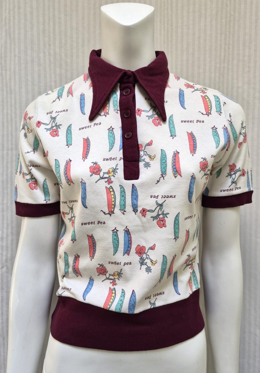 Vintage 1960s GARLAND Sweet Pea Print Polo Shirt with Pointed Collar – Size S