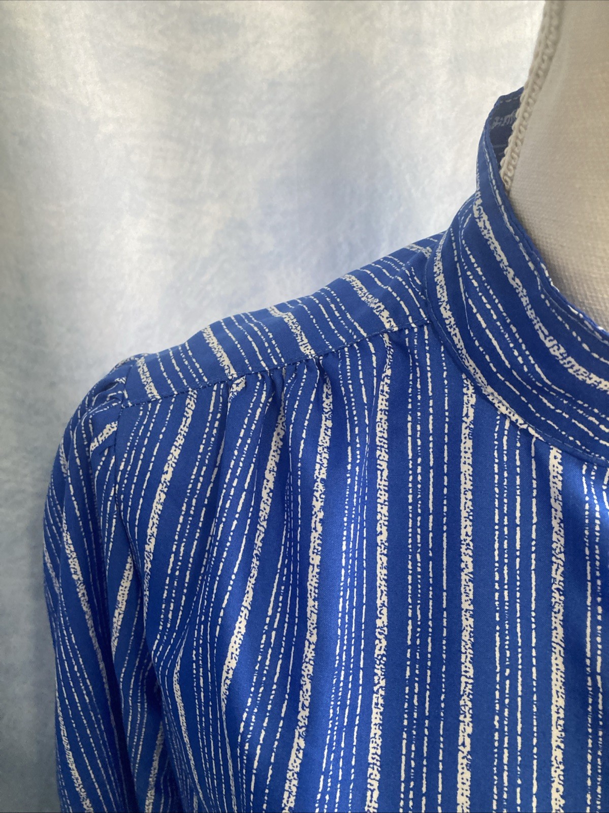 Vtg 70s rrrrruss Russ Togs Sz 14 Blue White Striped Puff Sleeve Blouse ILGWU EUC
