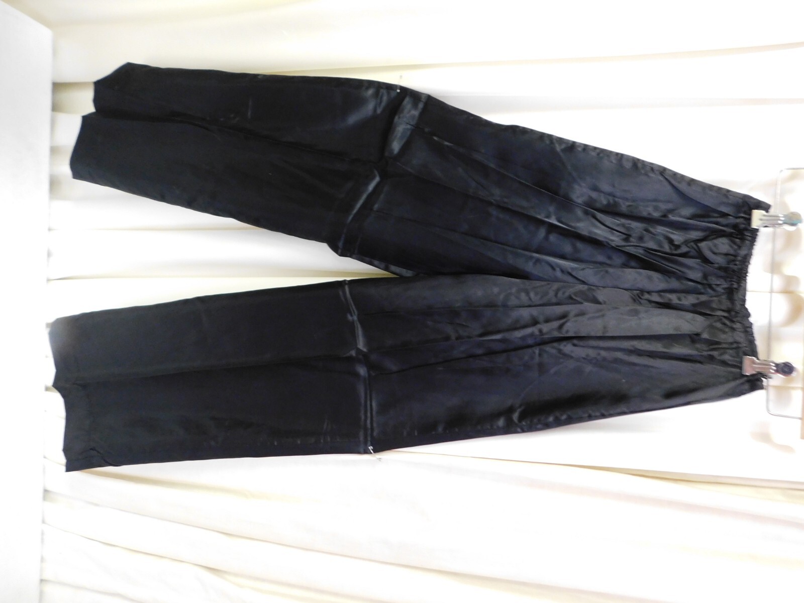 Vintage Black Satin Elastic Waist Pants 28″ Inseam Small )*