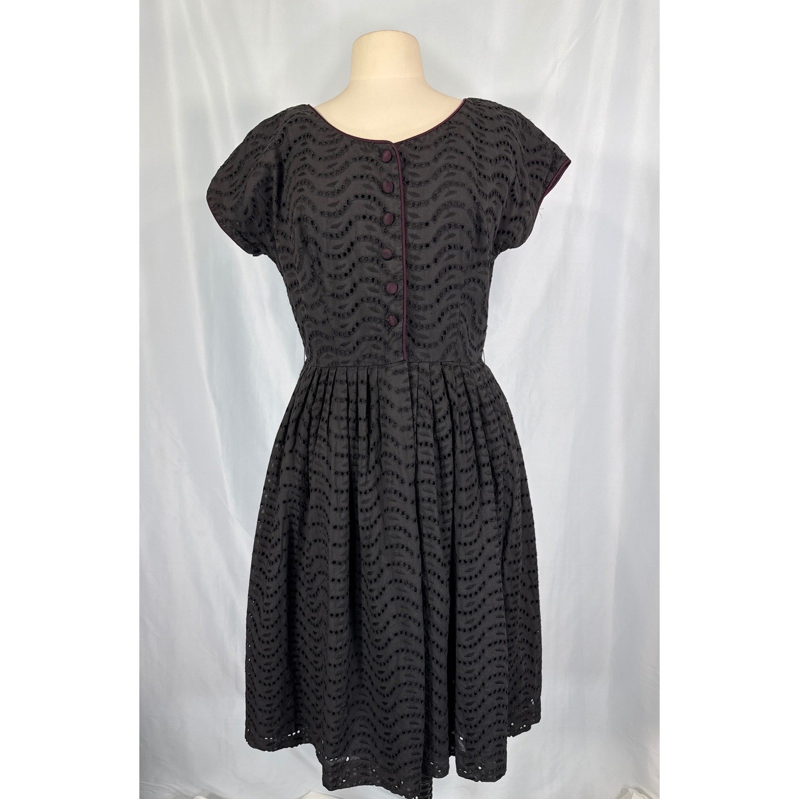 VTG Black Eyelet Fit & Flare Rockabilly Dress Pinup Dark Academia 1950s 30 waist