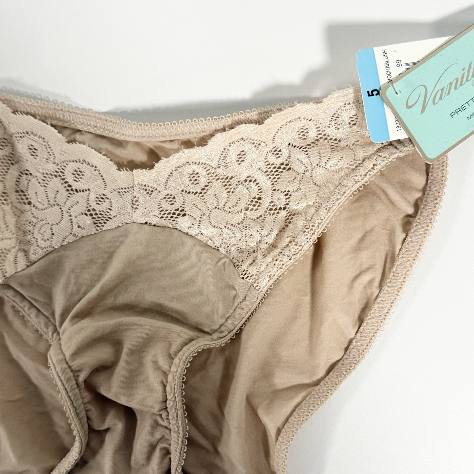 Vanity Fair Bikini Underwear Pretty Perfect Microfiber Panty Nude Lace Sz 5 Y2K