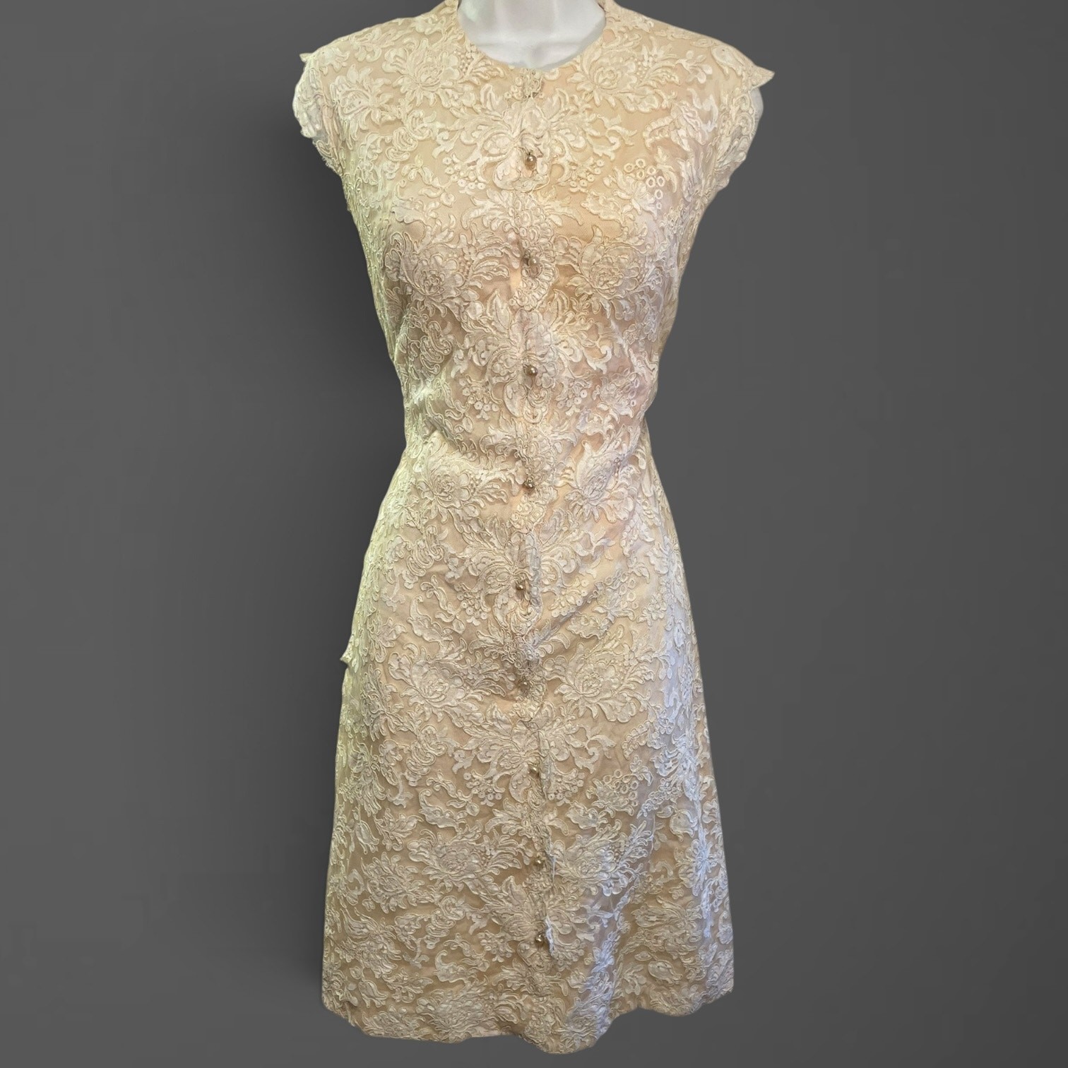 Vintage 1960s Sisto’s Ivory/Blush Corded Lace Pearl Button Cocktail Sheath Dress