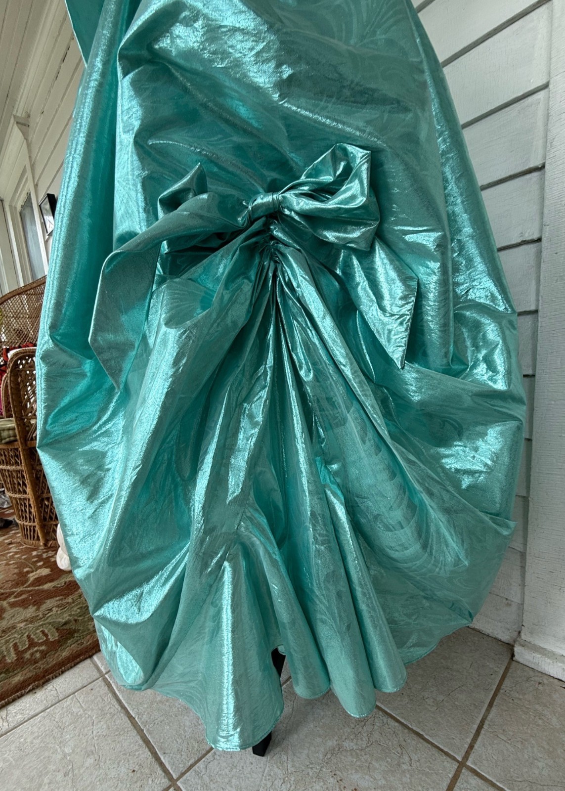 Vintage 80’s Aqua Green Lame’ Ball /Prom Gown Bustled Bow TD4 Eletra size 11/12