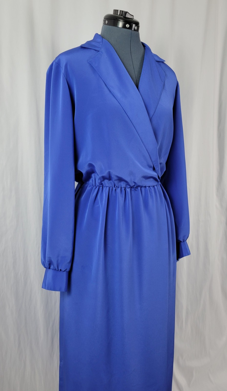 Vintage Caron Blue Wrap Bodice Collared Dress Size Small?