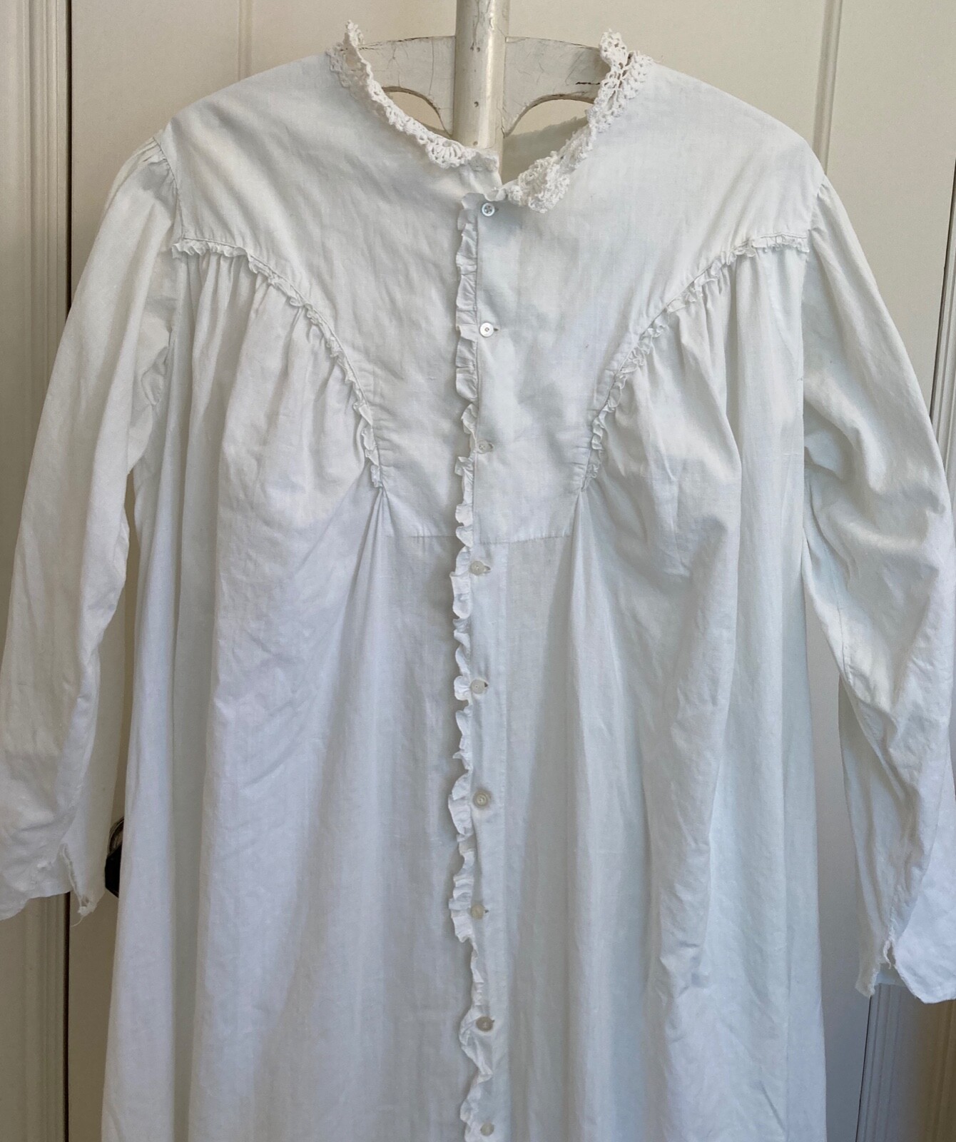 Antique Vintage Edwardian Victorian Heavy Cotton Long Nightgown 1880-1900s AS IS