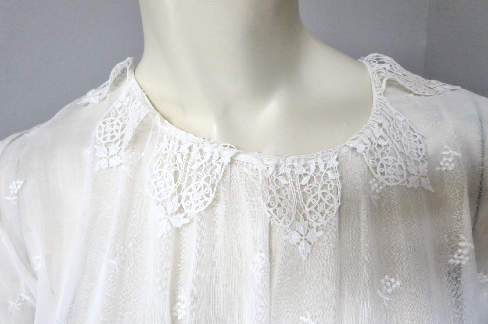 Edwardian White Sheer Cotton Layered Skirt Lace Trim Dress Grape Sprigs 36 Bust