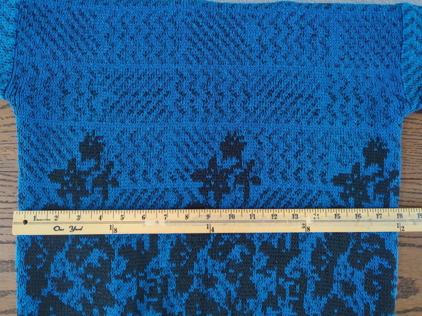 Vintage Tan F Jay long sleeve Sweater Blue & Black abstract floral Pattern Sz M