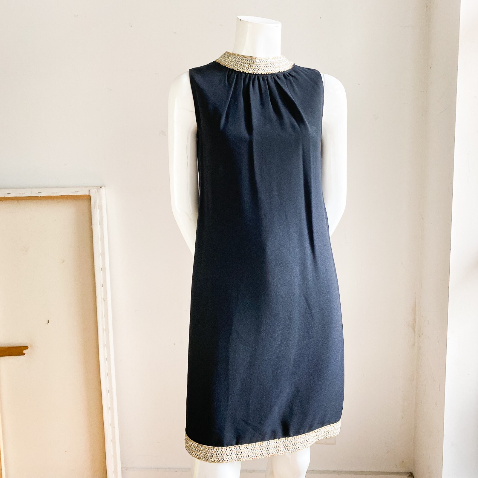 Vintage Pussy Cats by CArla Jane Black Wool Crepe 60s Mod Sheath Dress S