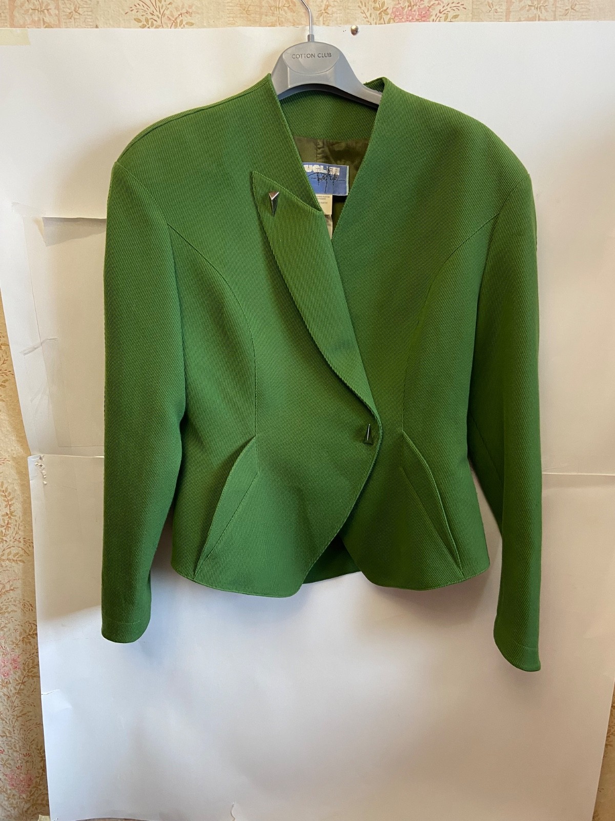 Vintage Thierry Mugler 1990s Green Wool Hourglass Jacket Blazer Sculptural FR 40